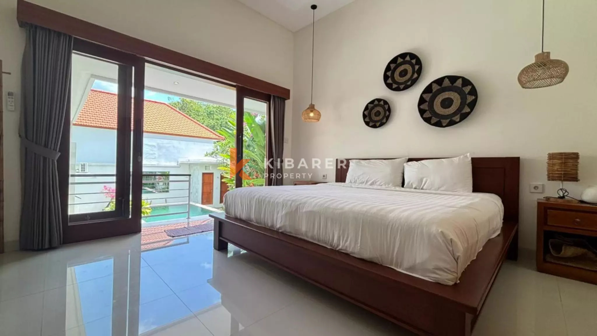 Charmante villa de deux chambres avec piscine et séjour fermé à Buduk