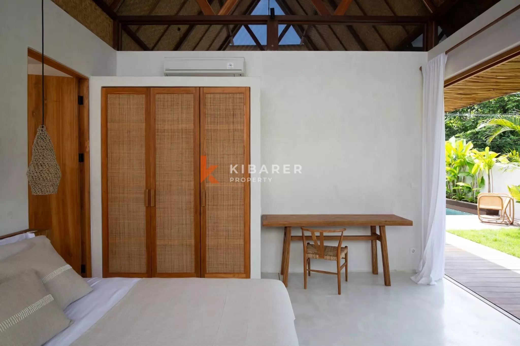 Villa de trois chambres avec salon ouvert à Bright Island, près de la plage de Batu Bolong
