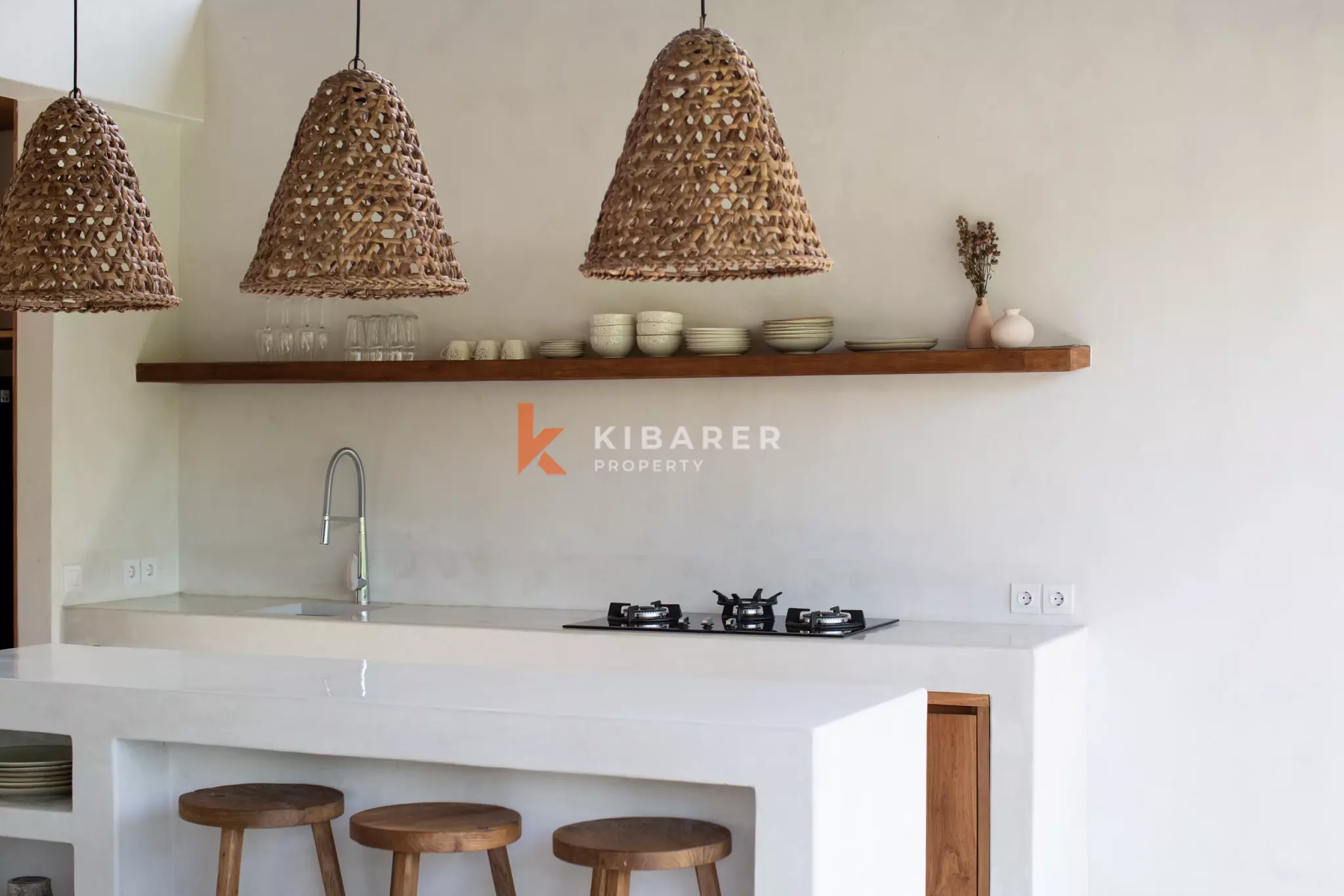 Villa de trois chambres avec salon ouvert à Bright Island, près de la plage de Batu Bolong