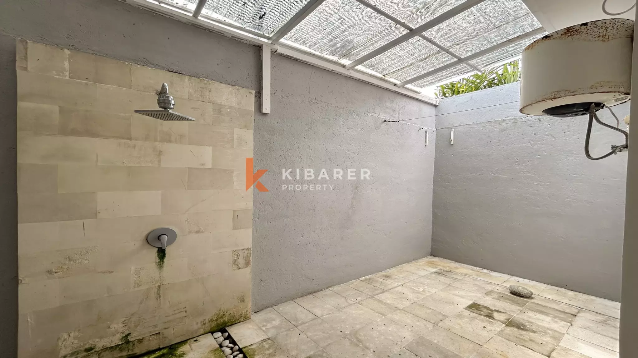 Vila Ruang Terbuka Tiga Kamar Tidur Bergaya Bali dengan Kolam Renang di Umalas