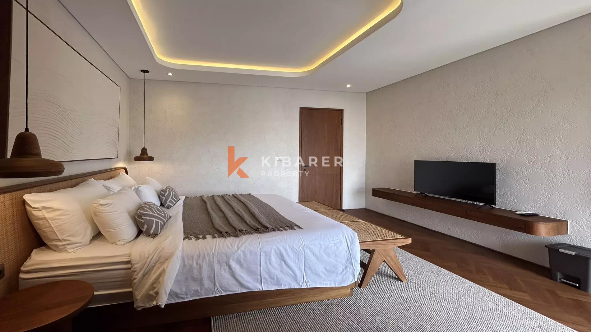 Vila Mewah Tiga Kamar Tidur Tertutup yang Elegan di Canggu