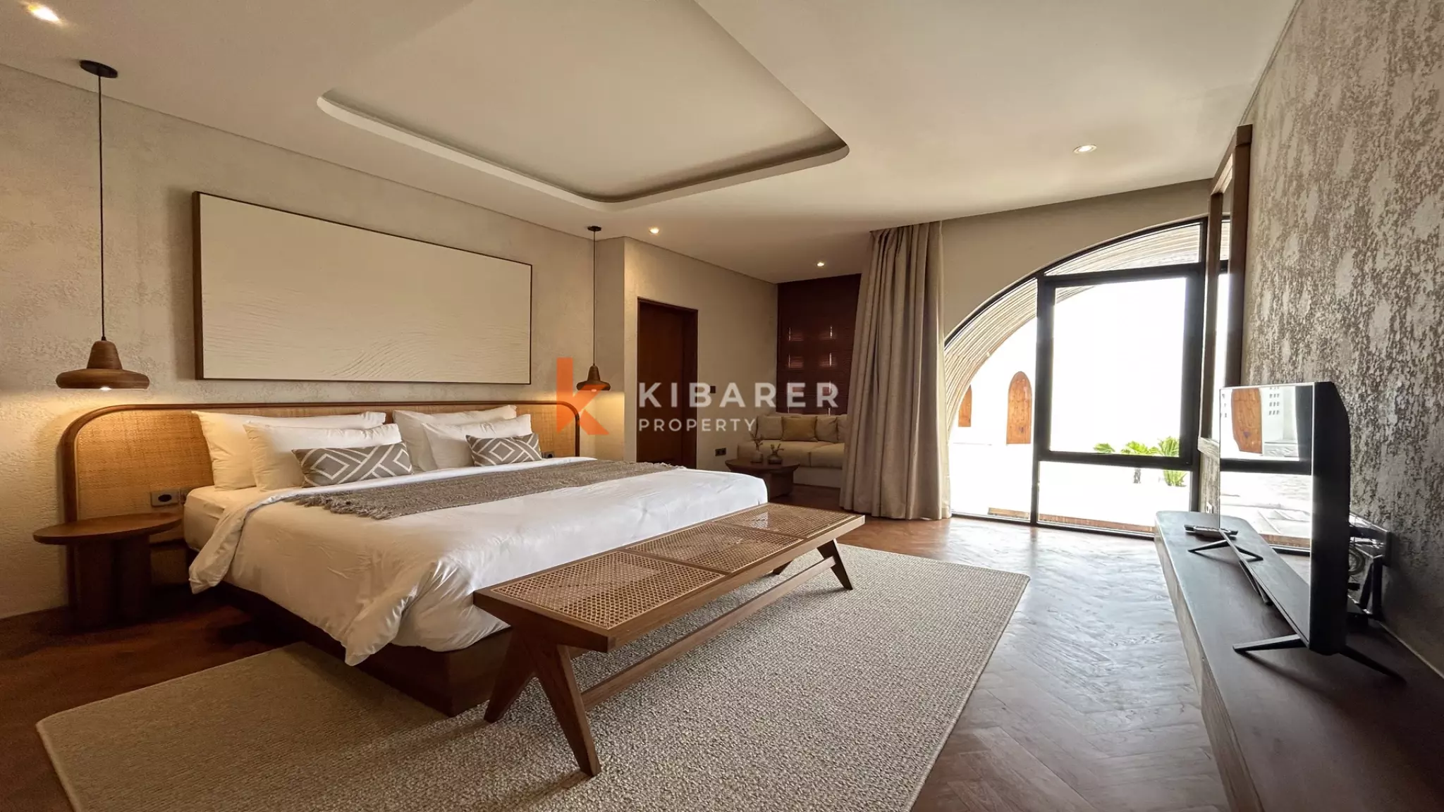 Vila Mewah Tiga Kamar Tidur Tertutup yang Elegan di Canggu