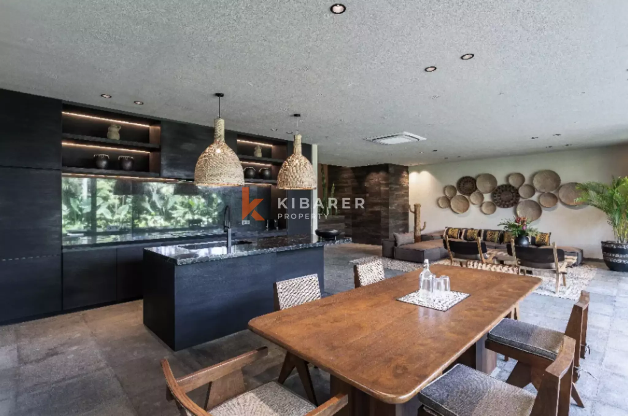 Beragam Gaya Hidup Menanti di Vila Empat Kamar Tidur Unik di Berawa