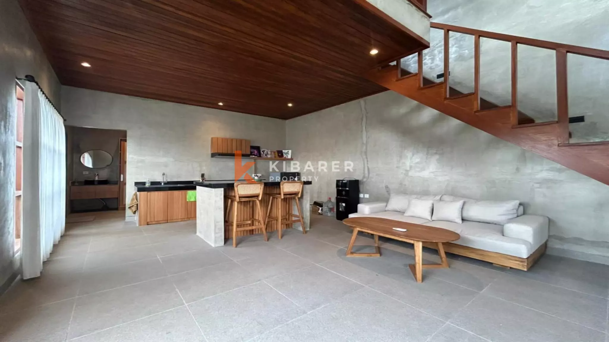 Vila Satu Kamar Tidur Tertutup Bergaya Mezzanine yang Menawan di Dekat Pantai Seseh