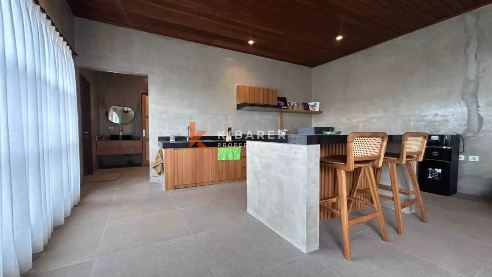 Vila Satu Kamar Tidur Tertutup Bergaya Mezzanine yang Menawan di Dekat Pantai Seseh