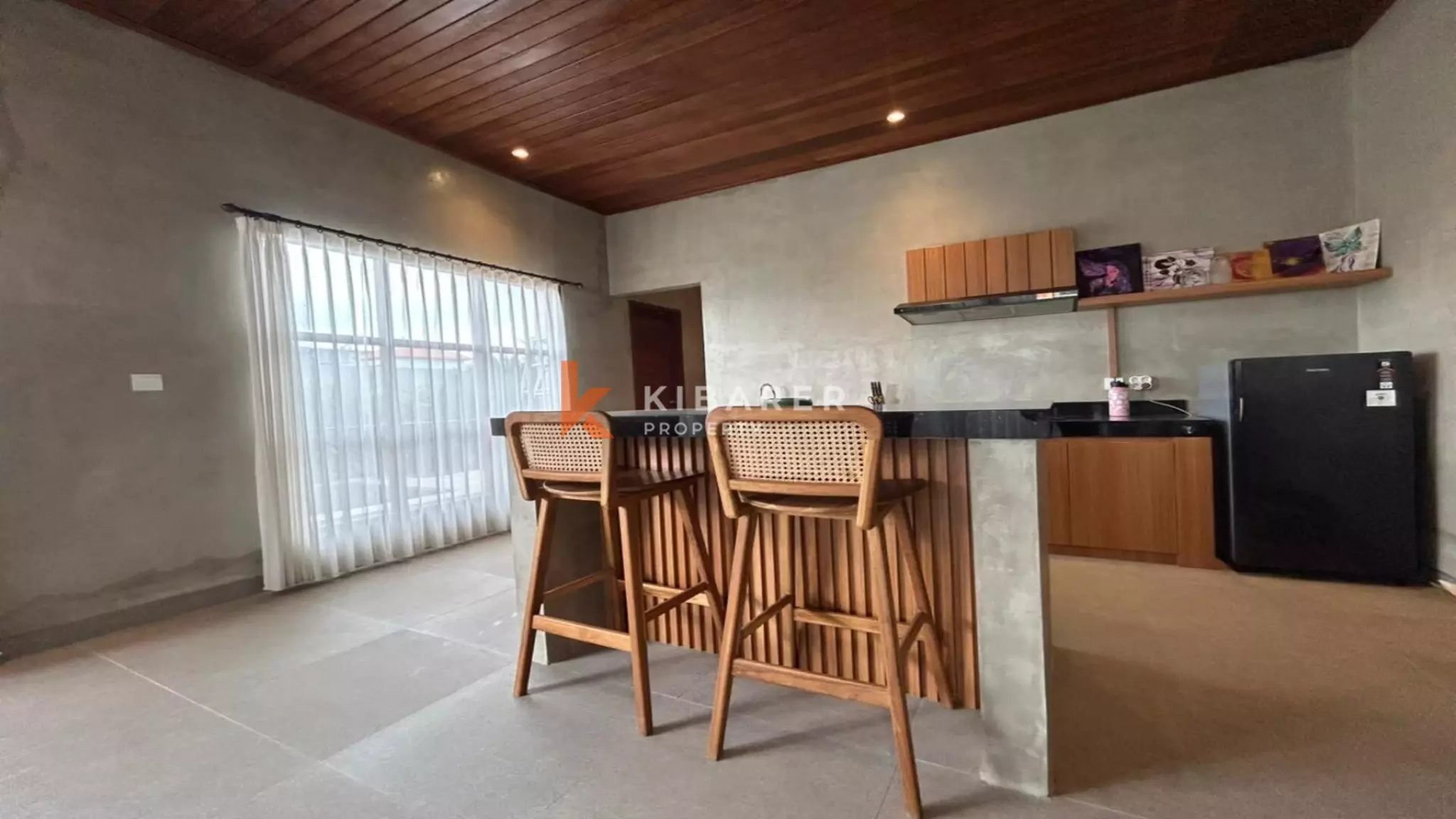 Vila Satu Kamar Tidur Tertutup Bergaya Mezzanine yang Menawan di Dekat Pantai Seseh