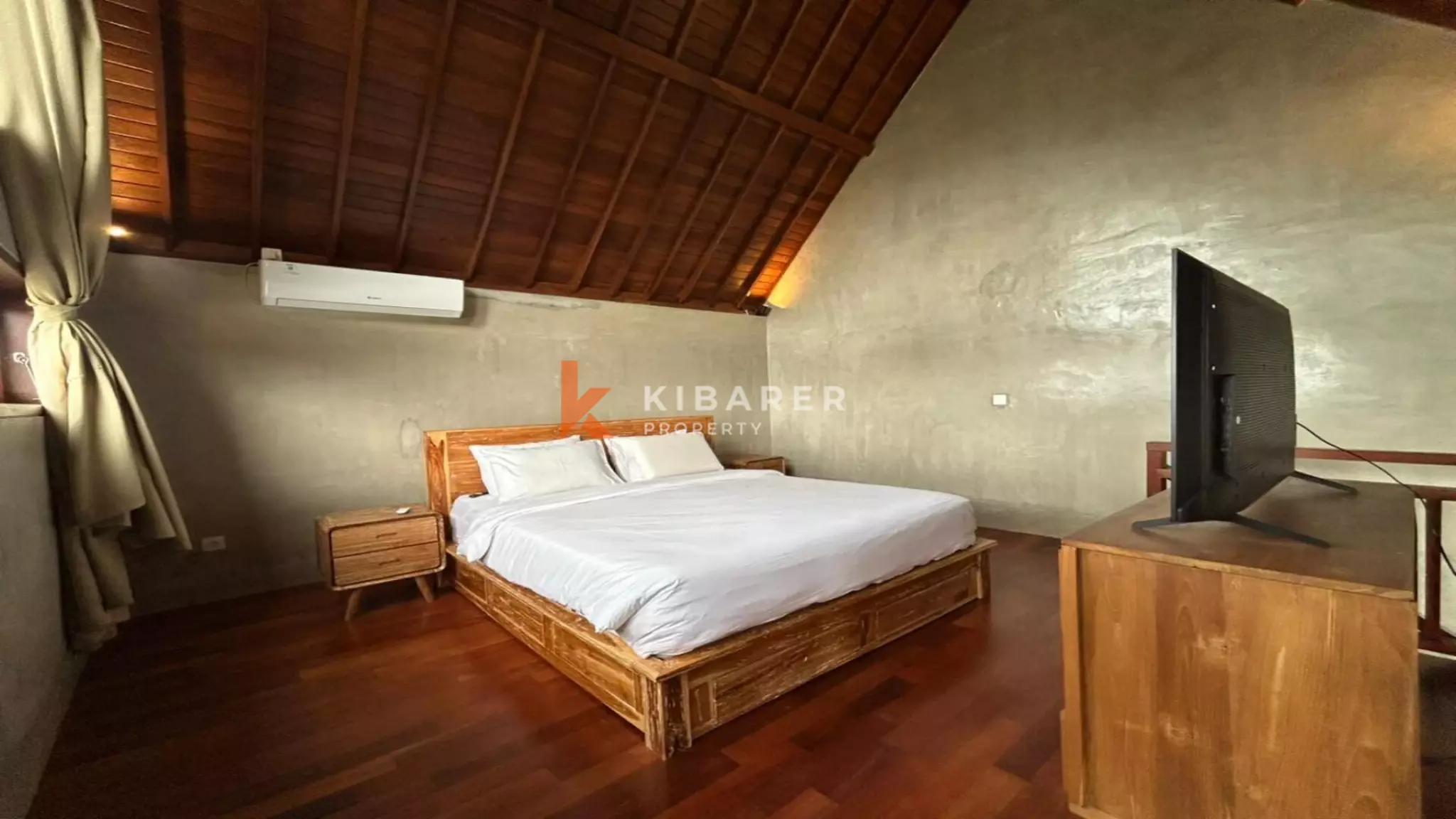 Vila Satu Kamar Tidur Tertutup Bergaya Mezzanine yang Menawan di Dekat Pantai Seseh