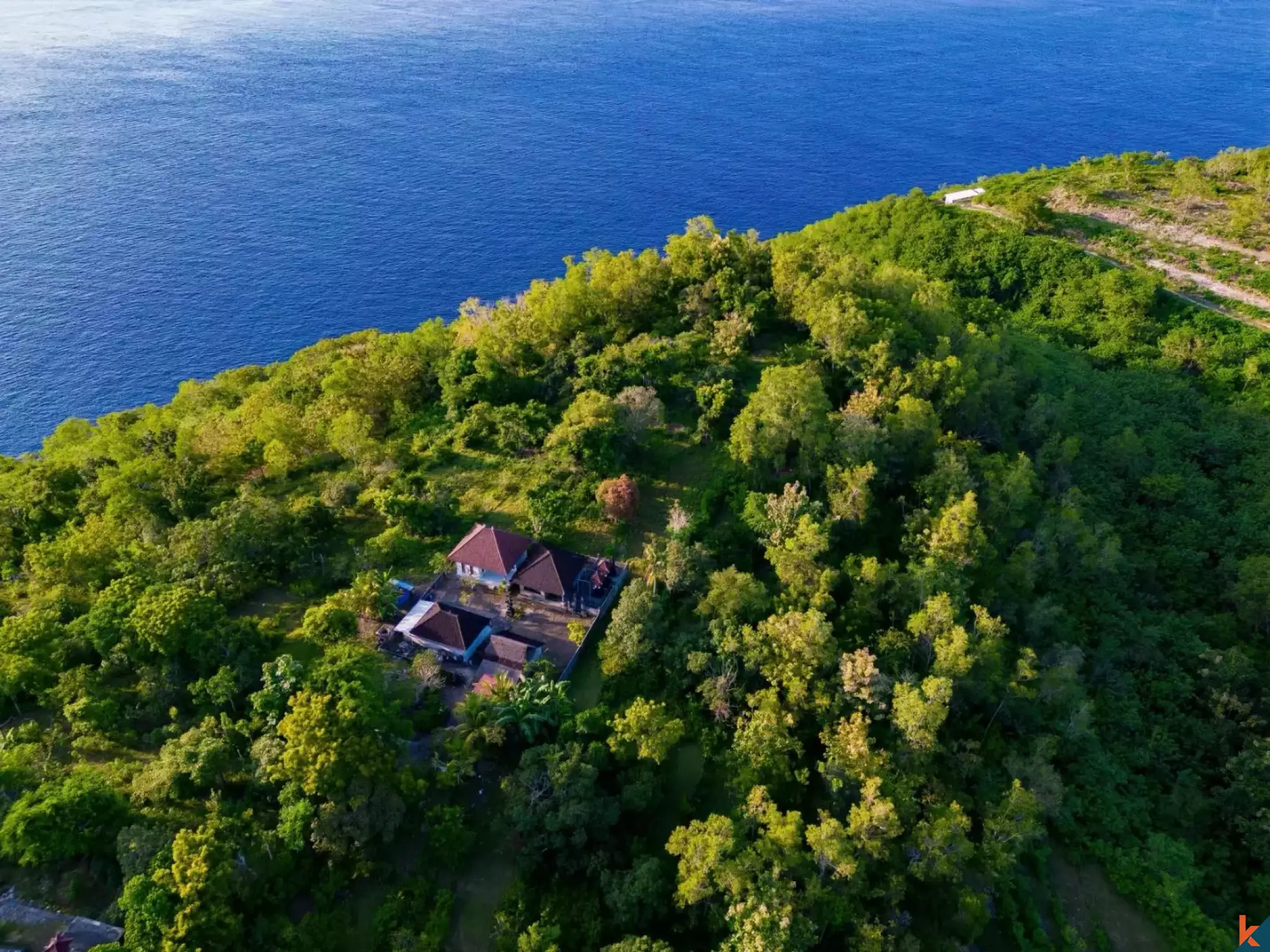 Opportunité d'investissement Terrain à vendre en bordure de falaise à Nusa Penida