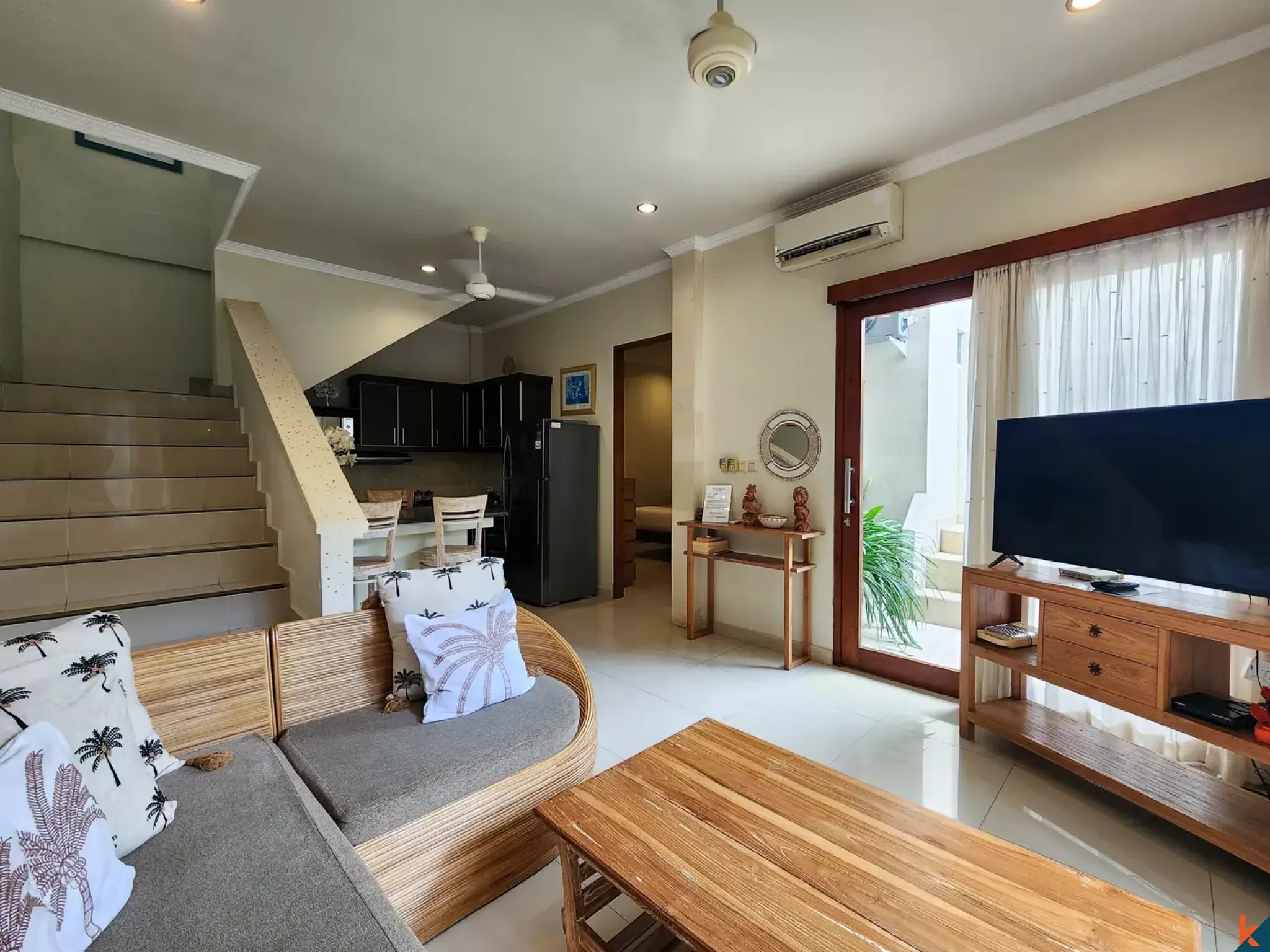 Properti freehold dengan tiga kamar tidur di Seminyak Pusat