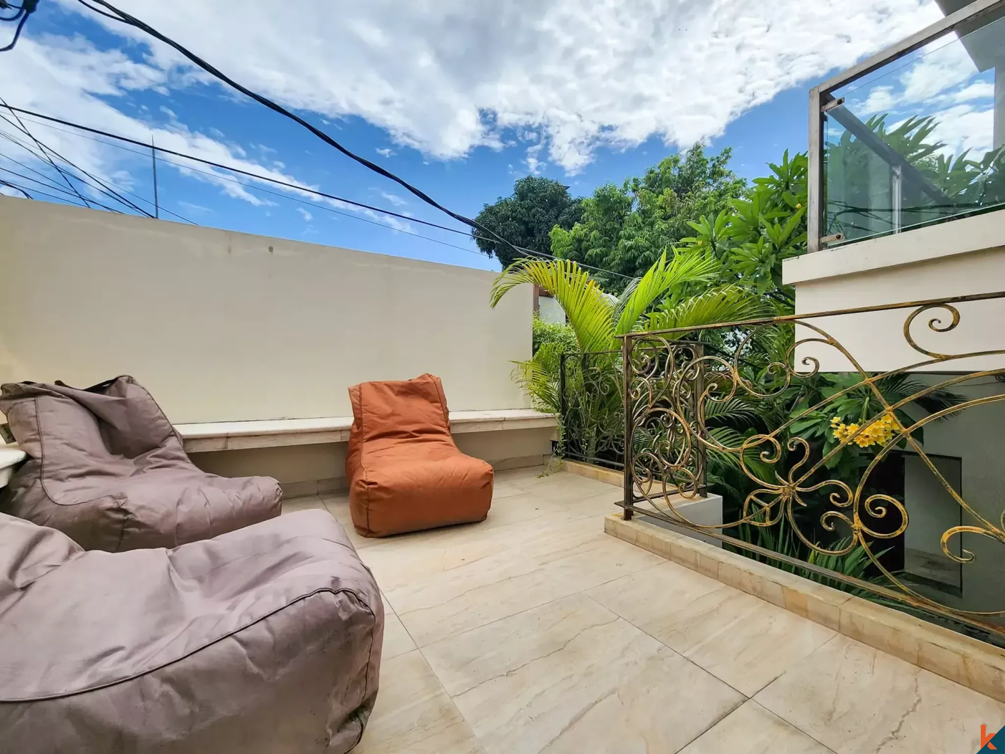 Properti freehold dengan tiga kamar tidur di Seminyak Pusat