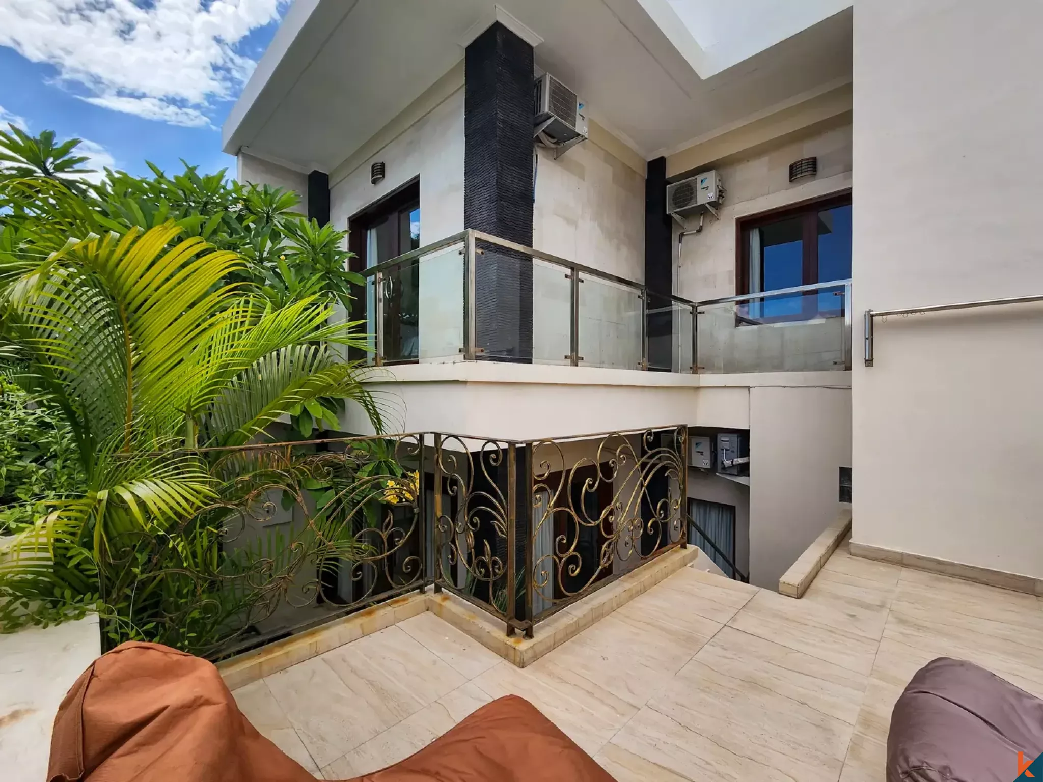 Properti freehold dengan tiga kamar tidur di Seminyak Pusat