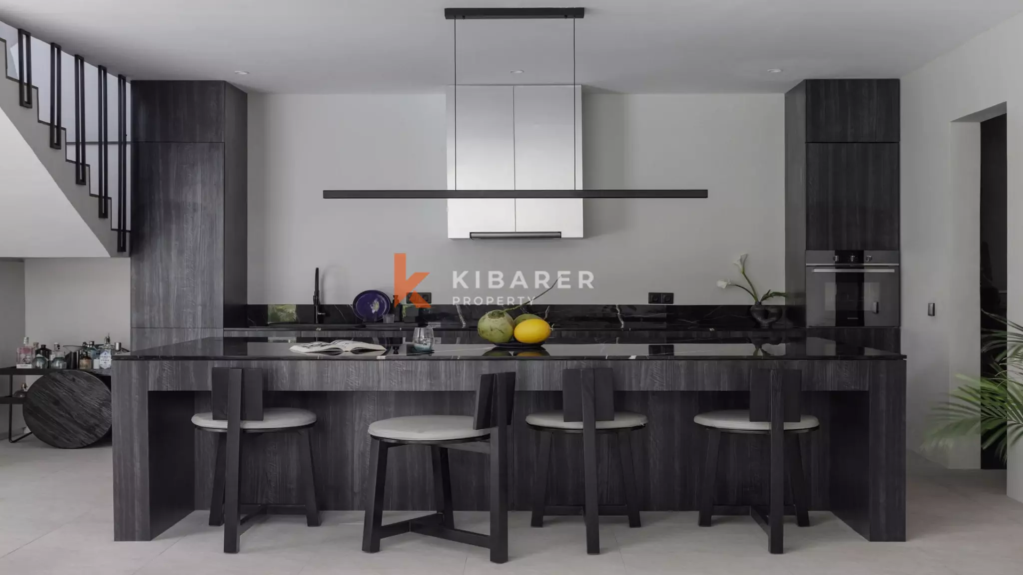 Stylish Minimalist Three-Bedroom Villa with Private Pool in Pererenan