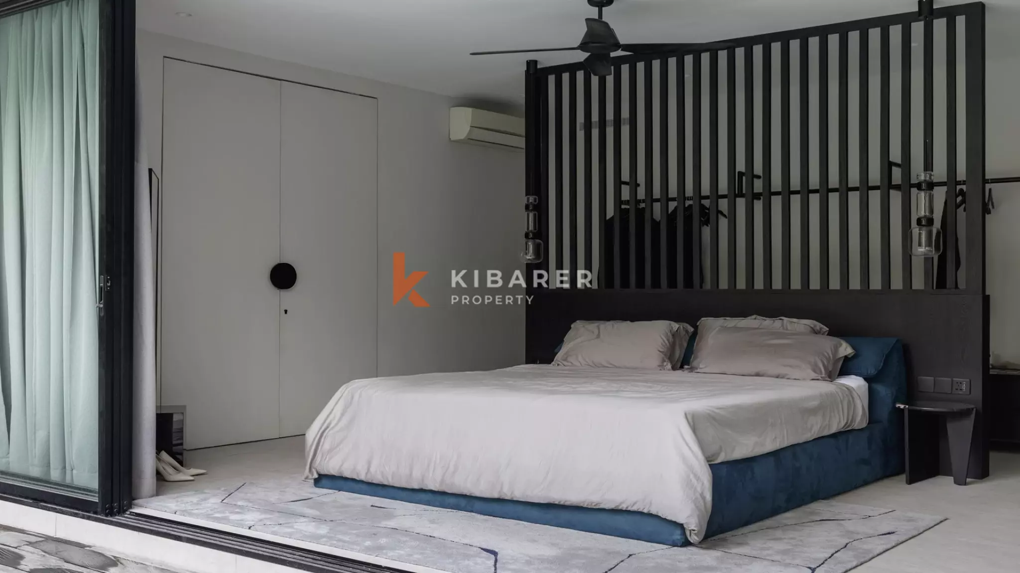 Stylish Minimalist Three-Bedroom Villa with Private Pool in Pererenan