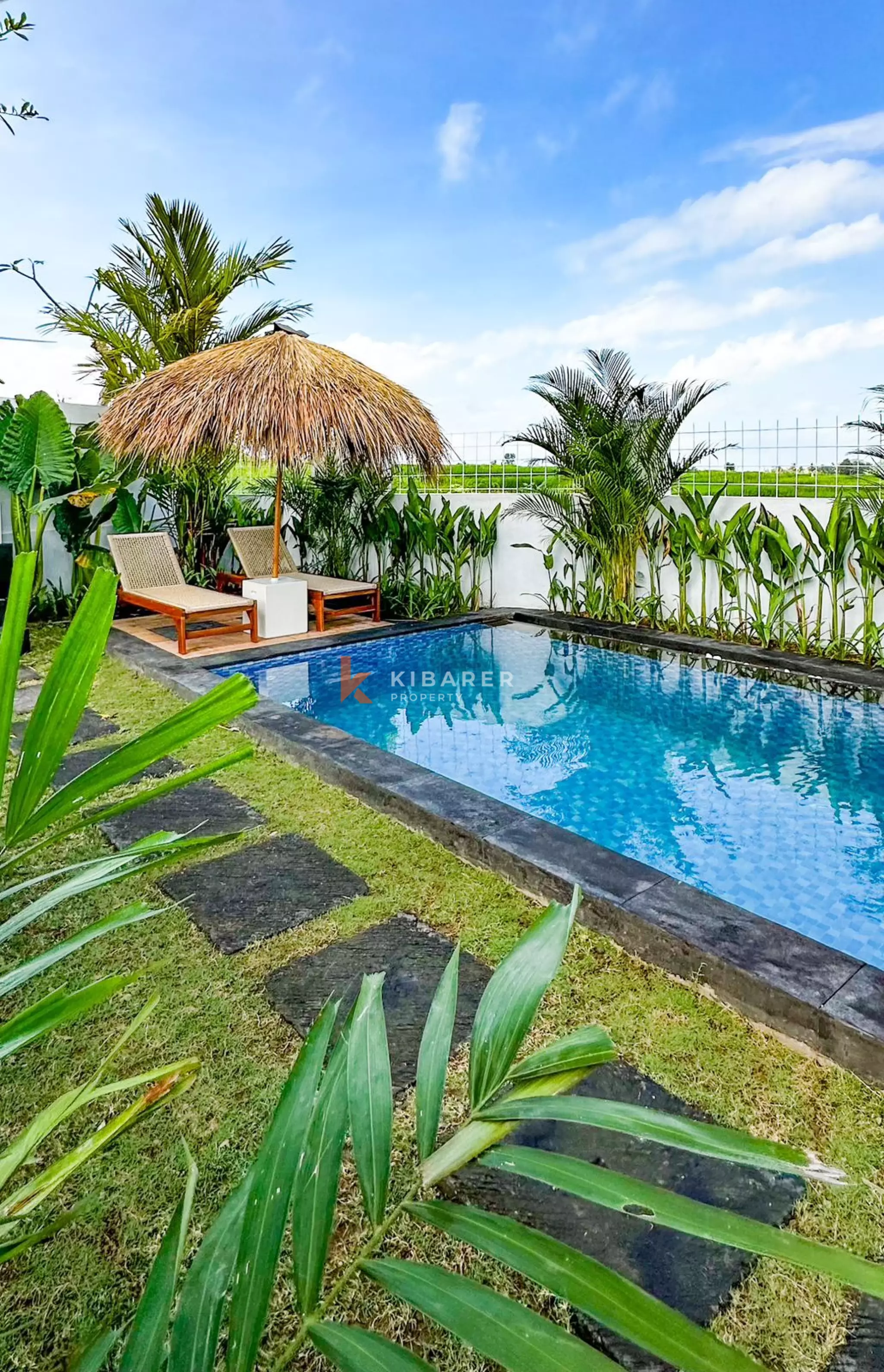 Charming Three-Bedroom Villa in Beachside Seseh