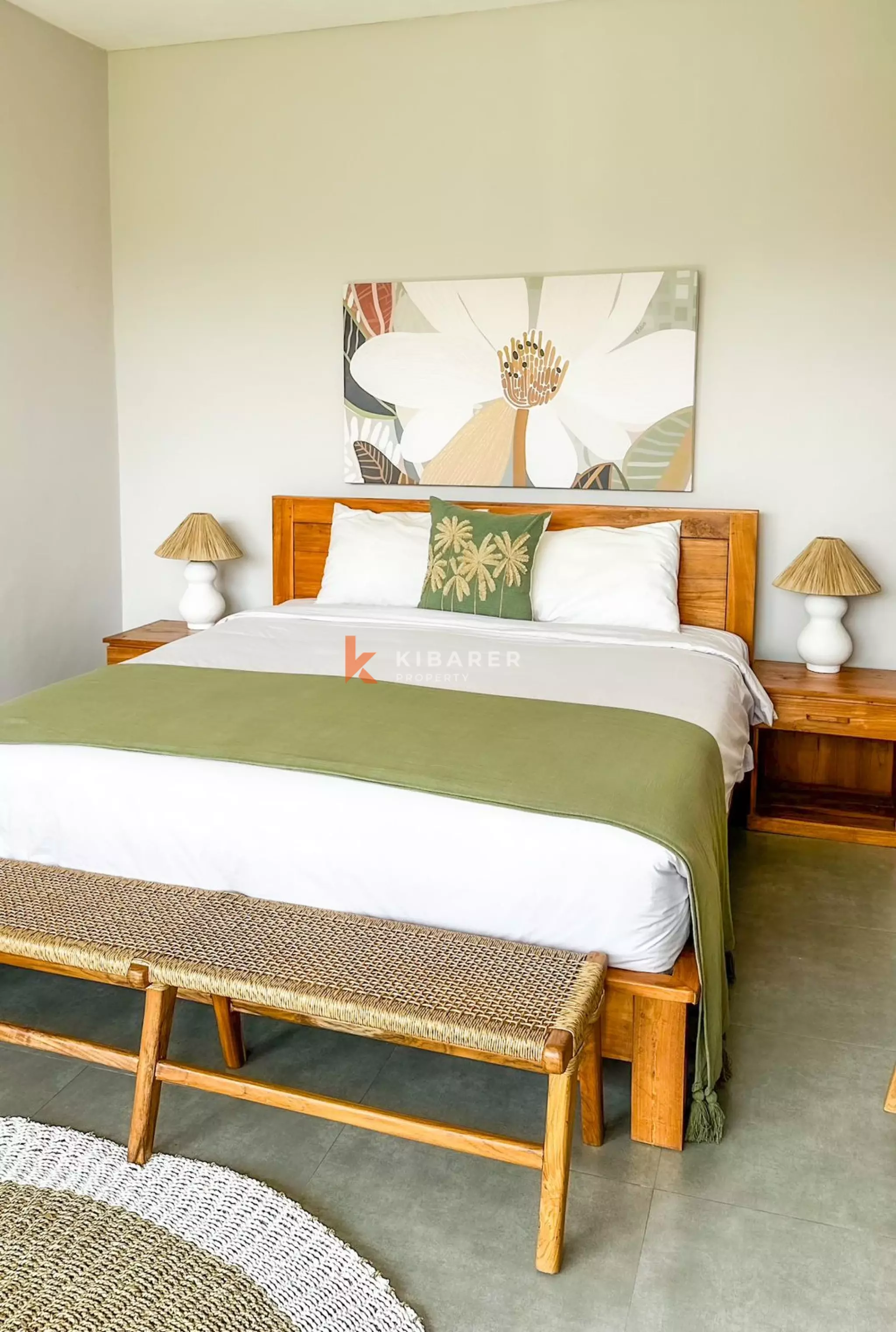 Charming Three-Bedroom Villa in Beachside Seseh