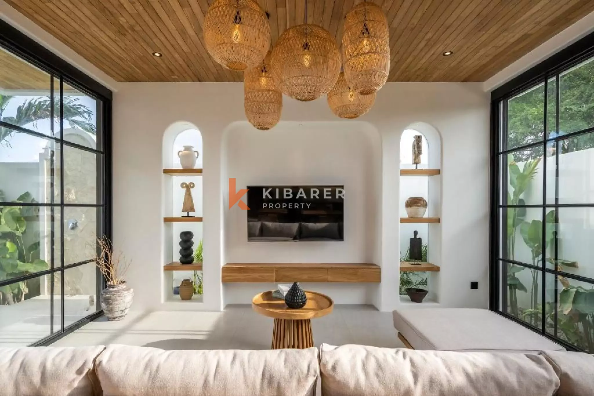 Mediterranean Tropical Living Three bedroom Villa in Beachside Cemagi