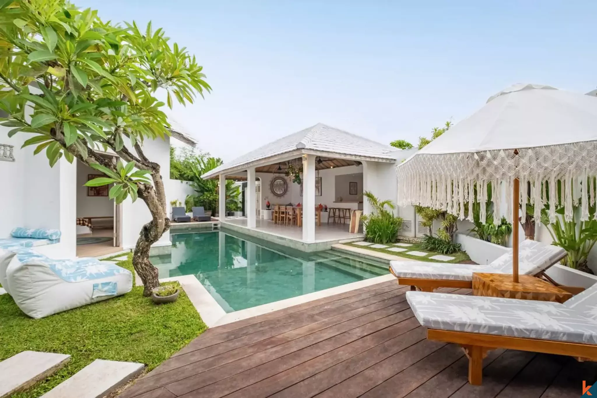 Villa sederhana dan menarik di kawasan Seminyak