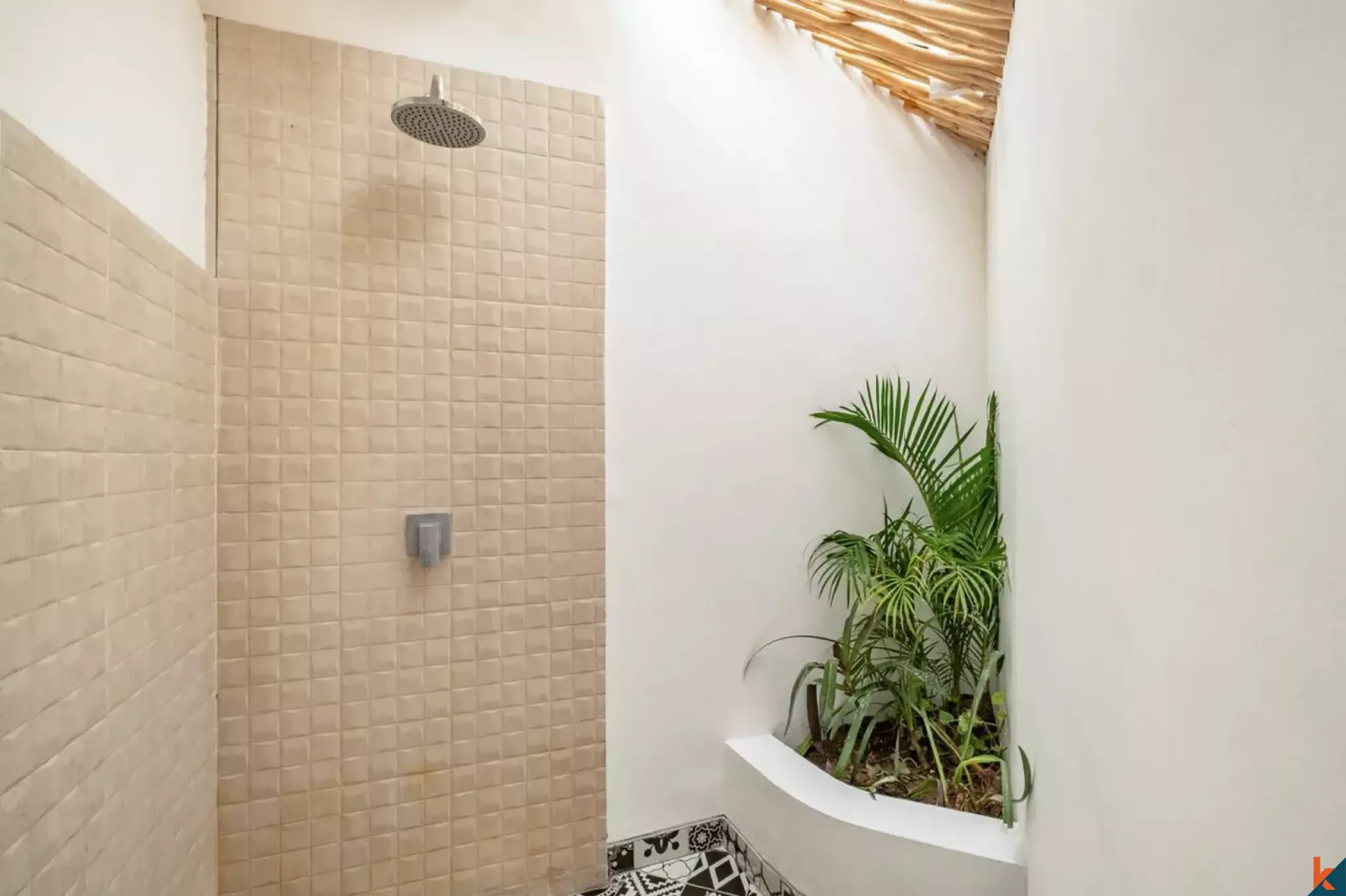 Villa sederhana dan menarik di kawasan Seminyak