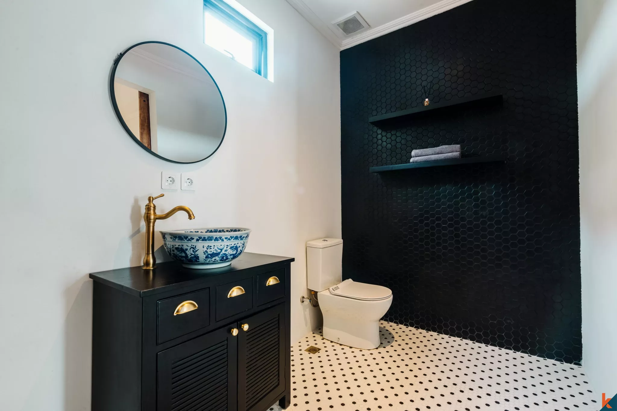 Modern Mediterranean-Style 3-Bedroom Villa with Private Pool in Sanur