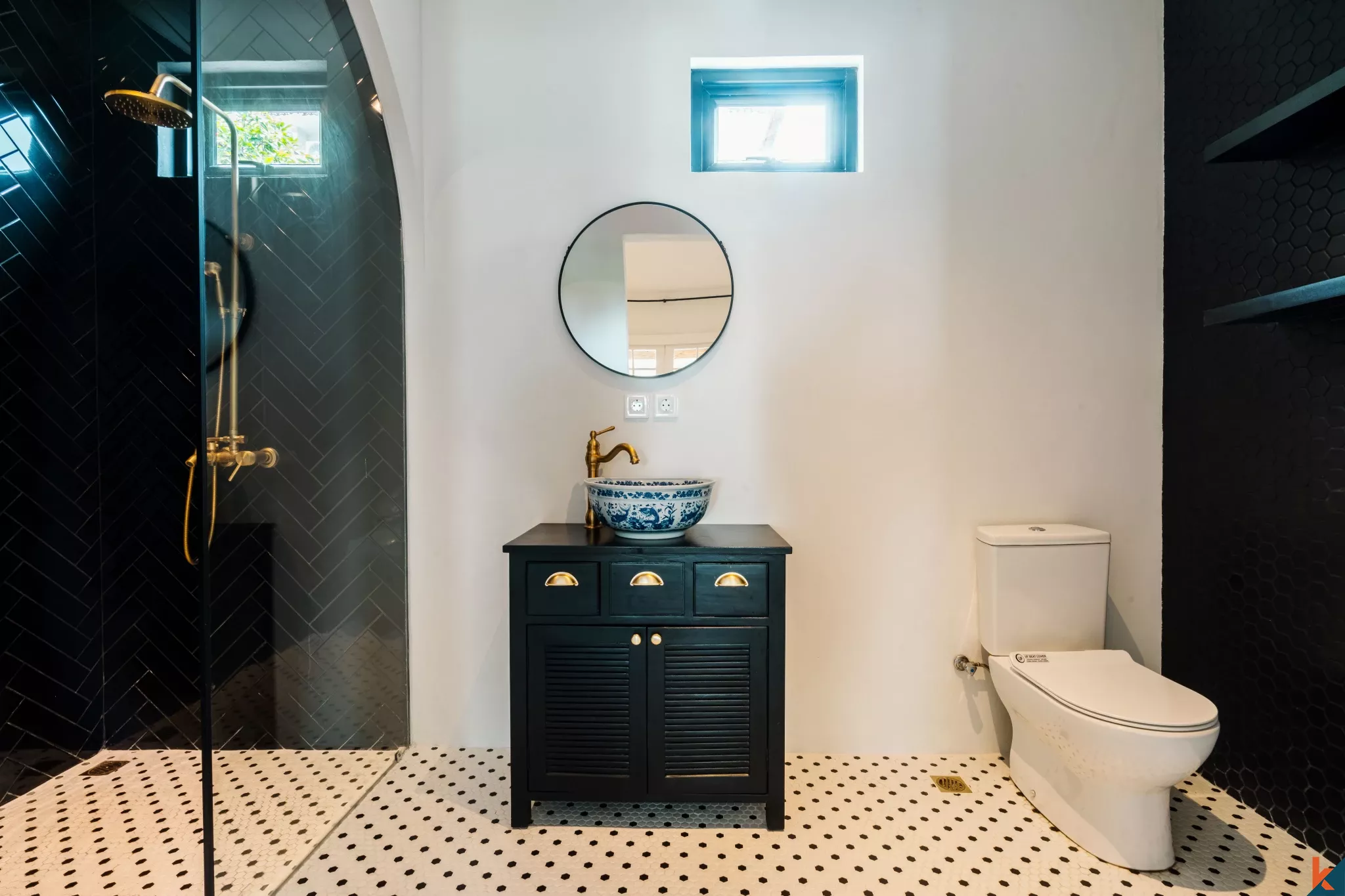 Modern Mediterranean-Style 3-Bedroom Villa with Private Pool in Sanur