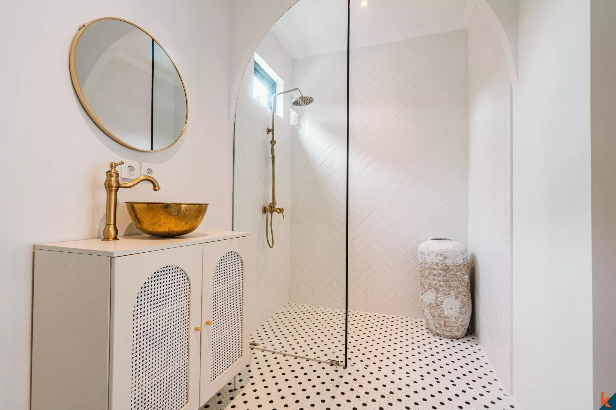 Modern Mediterranean-Style 3-Bedroom Villa with Private Pool in Sanur