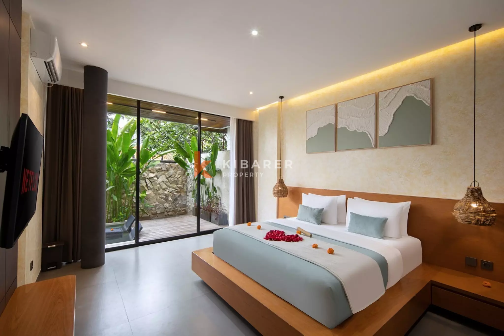 Vila Kayu Empat Kamar Tidur di Berawa