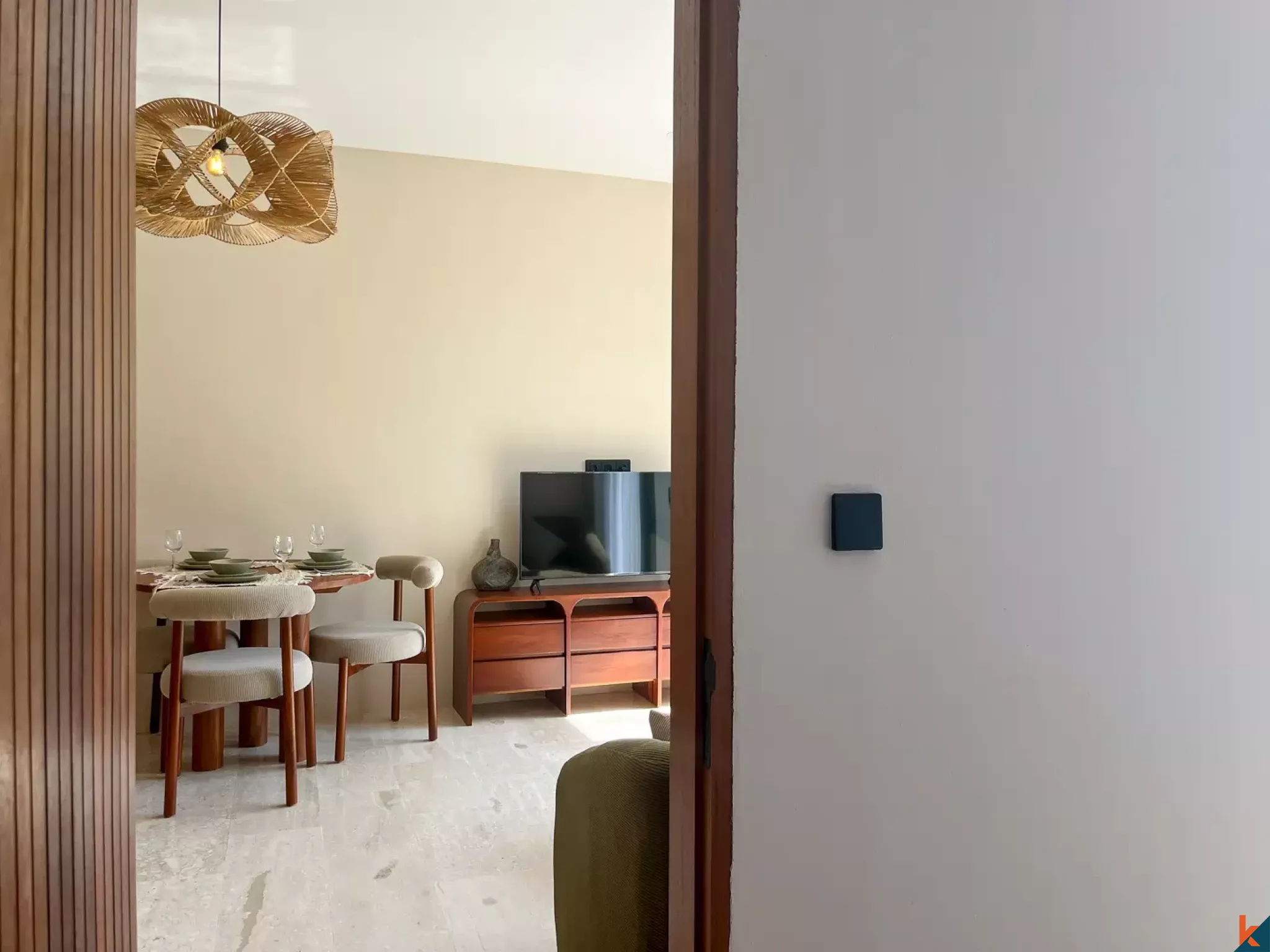 Appartement calme d'une chambre à louer à Bingin