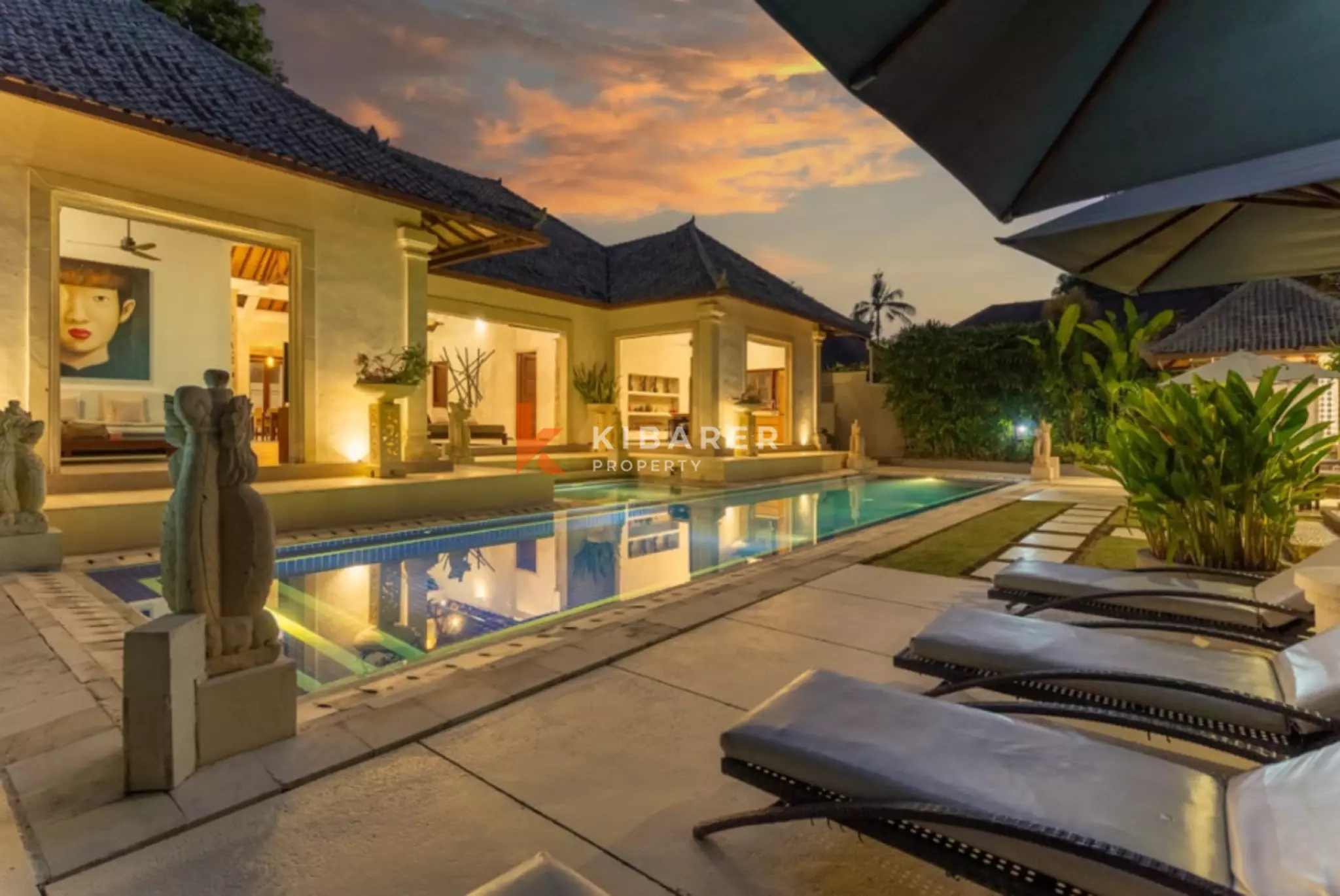 Tropical Hideaway - Vila Lima Kamar Tidur yang Luas di Segitiga Emas Seminyak