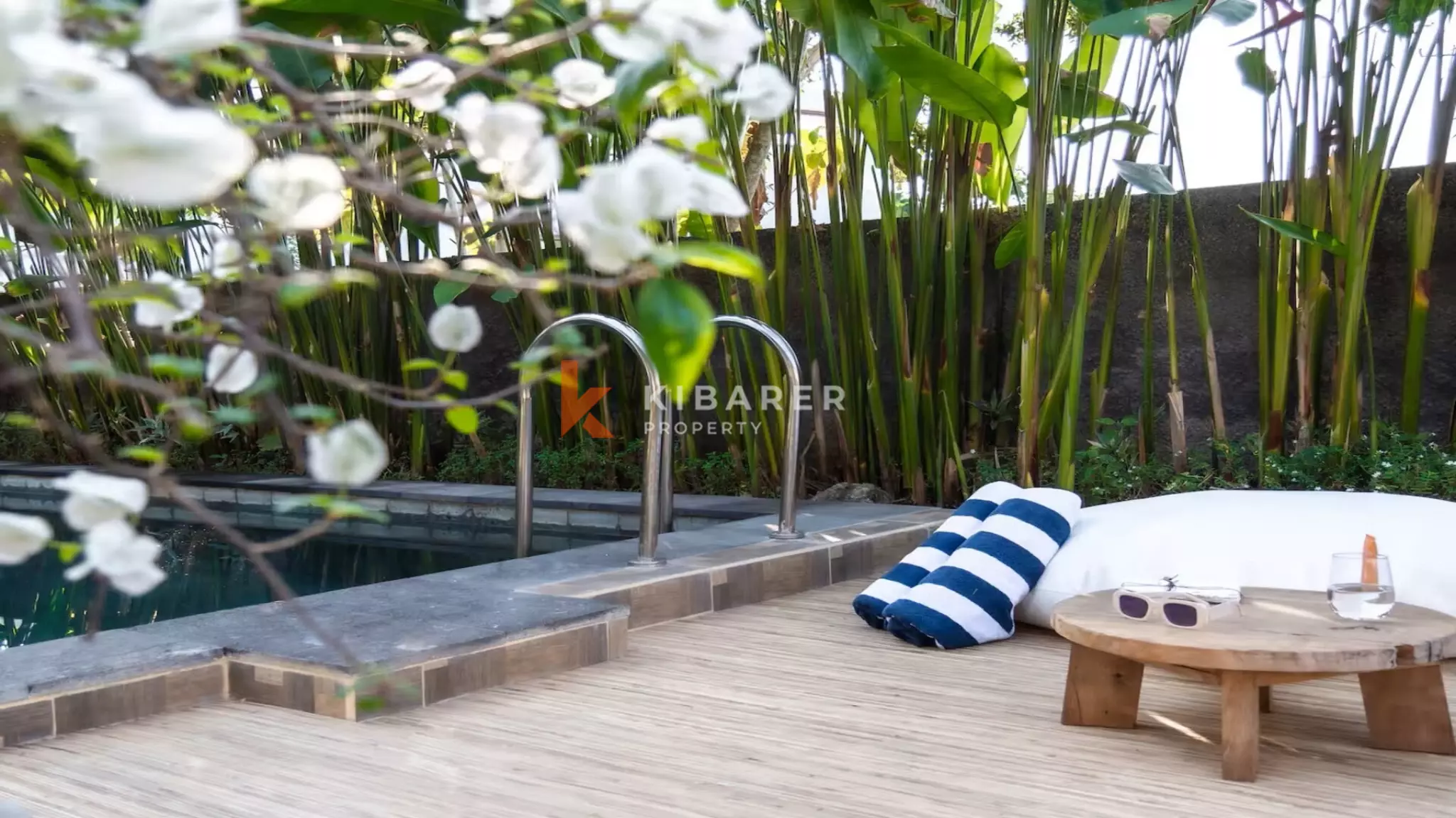 Vila Satu Kamar Tidur yang Elegan dengan Ruang Tertutup di Uluwatu