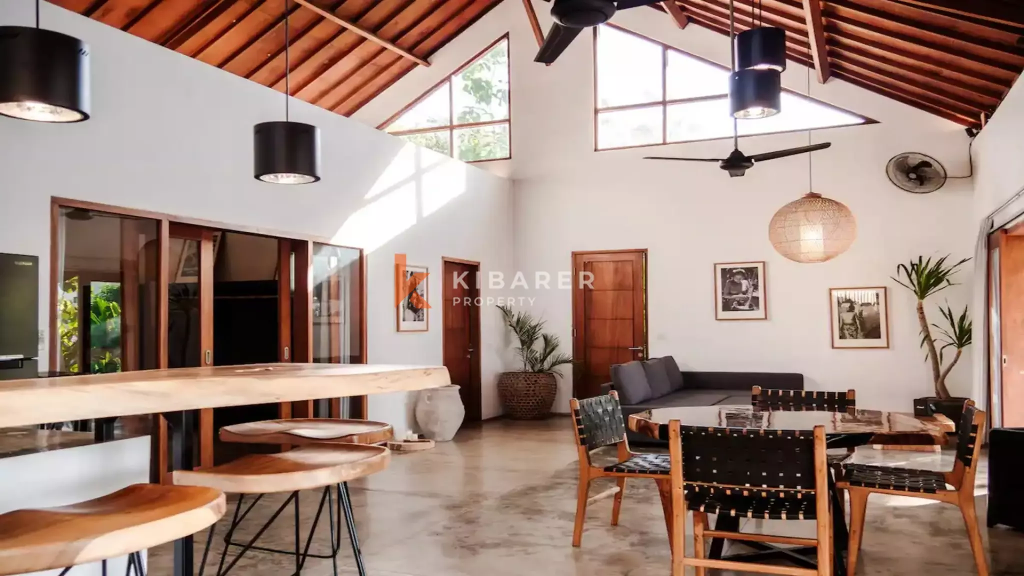 Vila Satu Kamar Tidur yang Elegan dengan Ruang Tertutup di Uluwatu