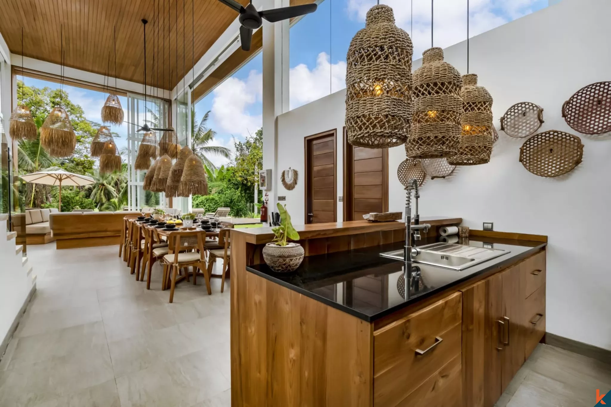 Amazing six bedroom leasehold real estate with high ROI and beautiful jungle views in Ubud