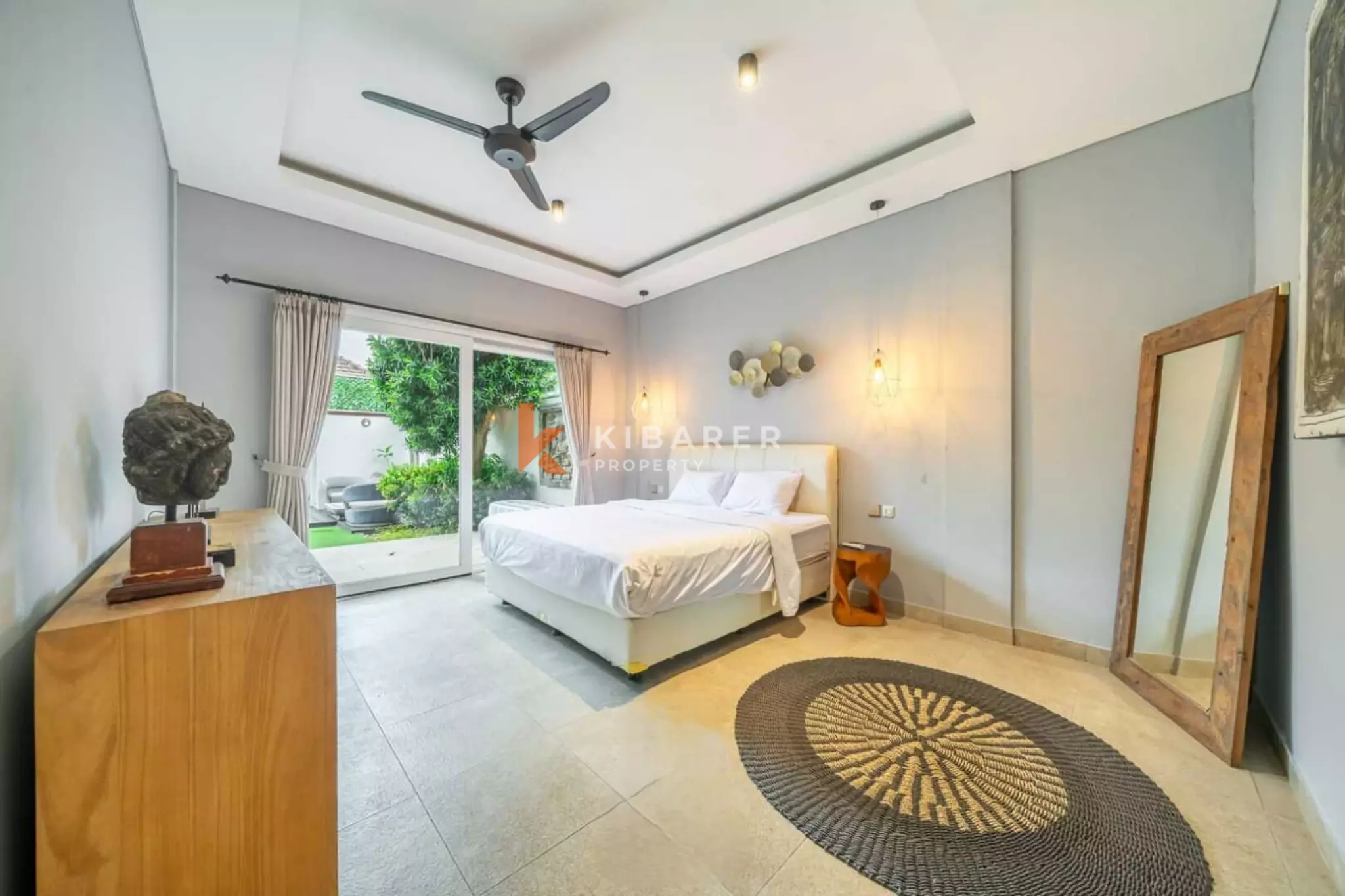 Tetap Bugar dan Bersantai - Vila Tiga Kamar Tidur di Canggu dengan Gym dan Area Santai Atap