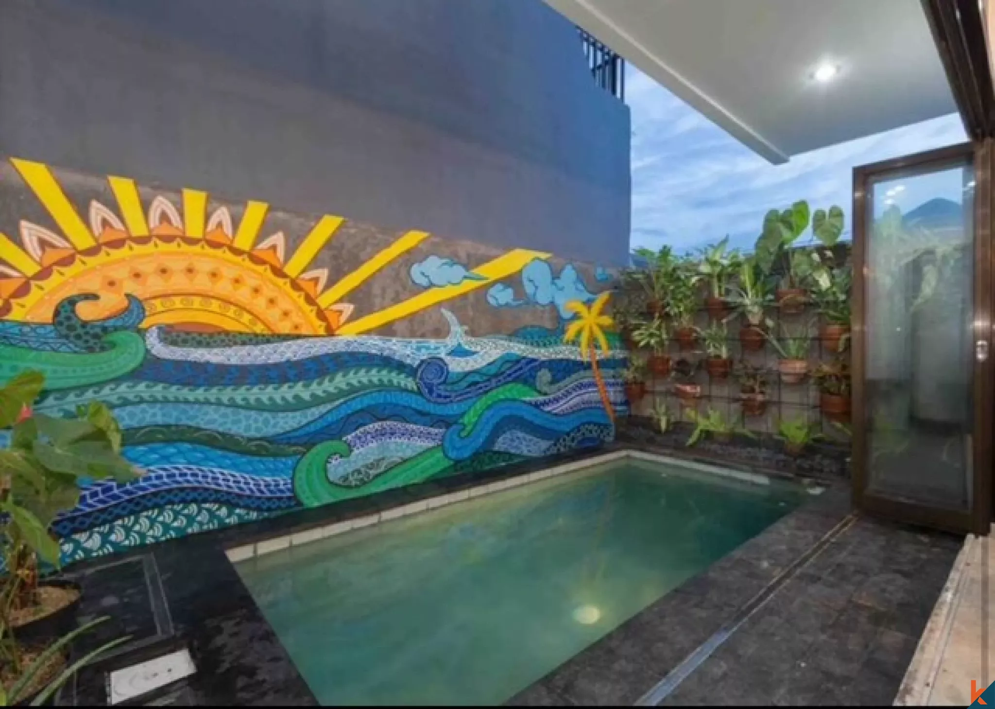 Villa compacte de trois chambres à vendre en pleine propriété dans le quartier résidentiel de Jimbaran