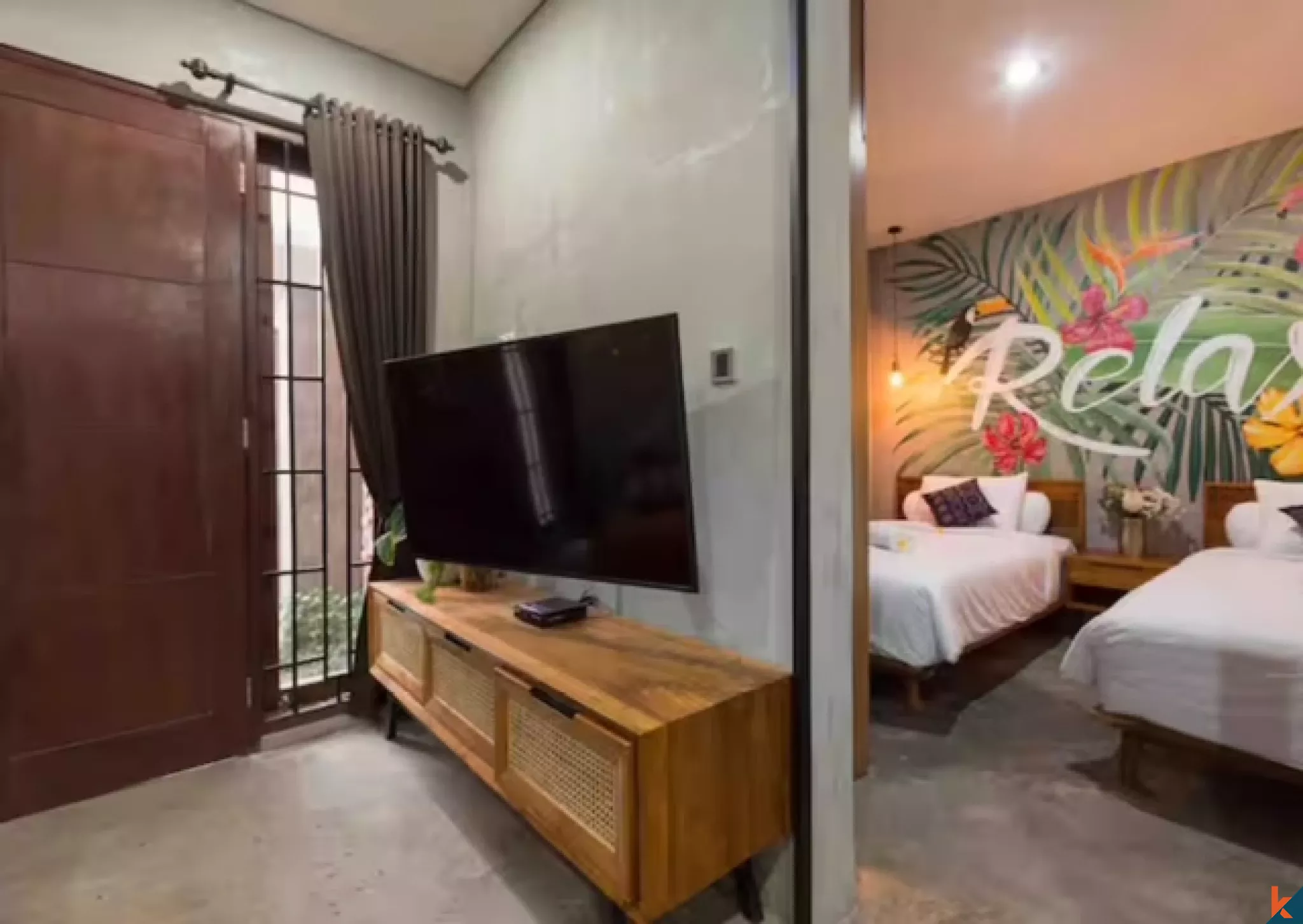 Villa compacte de trois chambres à vendre en pleine propriété dans le quartier résidentiel de Jimbaran