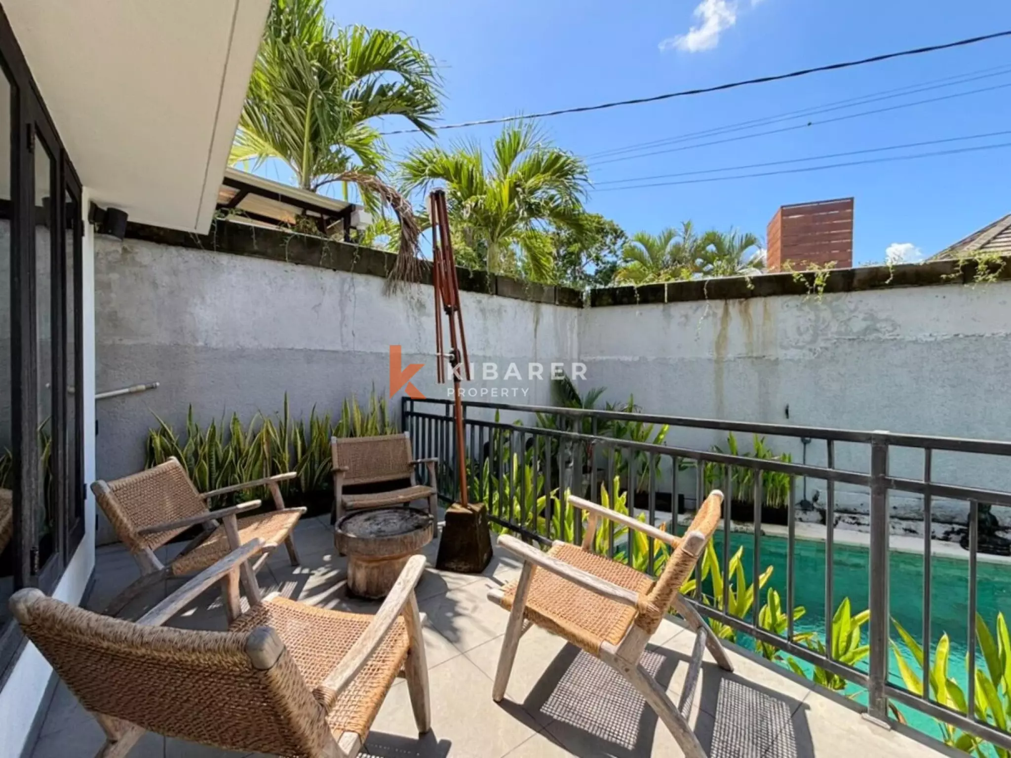 Superbe villa fermée de cinq chambres récemment rénovée à Umalas