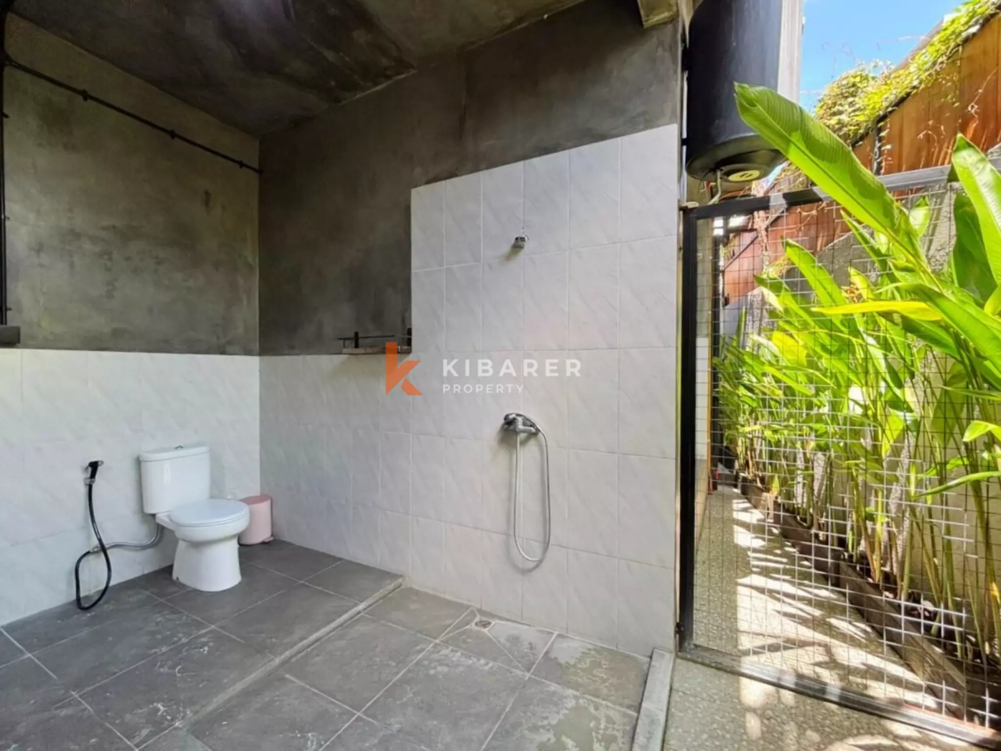 Superbe villa fermée de cinq chambres récemment rénovée à Umalas