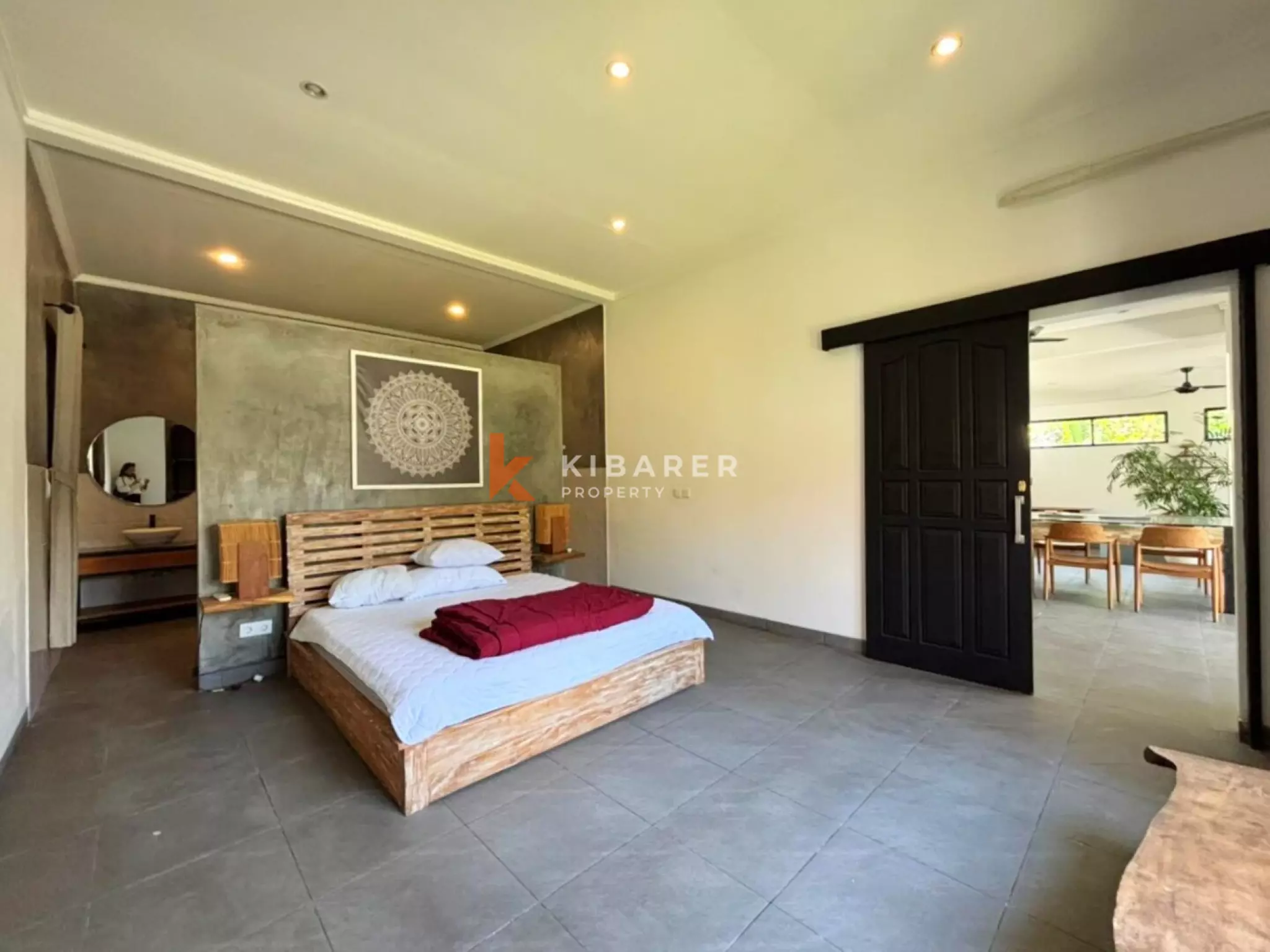 Superbe villa fermée de cinq chambres récemment rénovée à Umalas