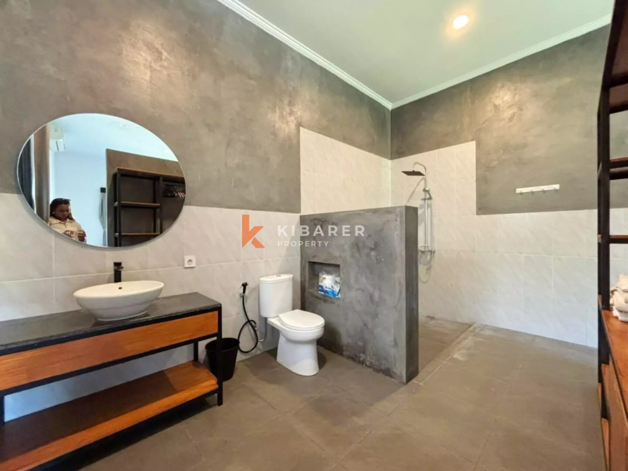 Superbe villa fermée de cinq chambres récemment rénovée à Umalas