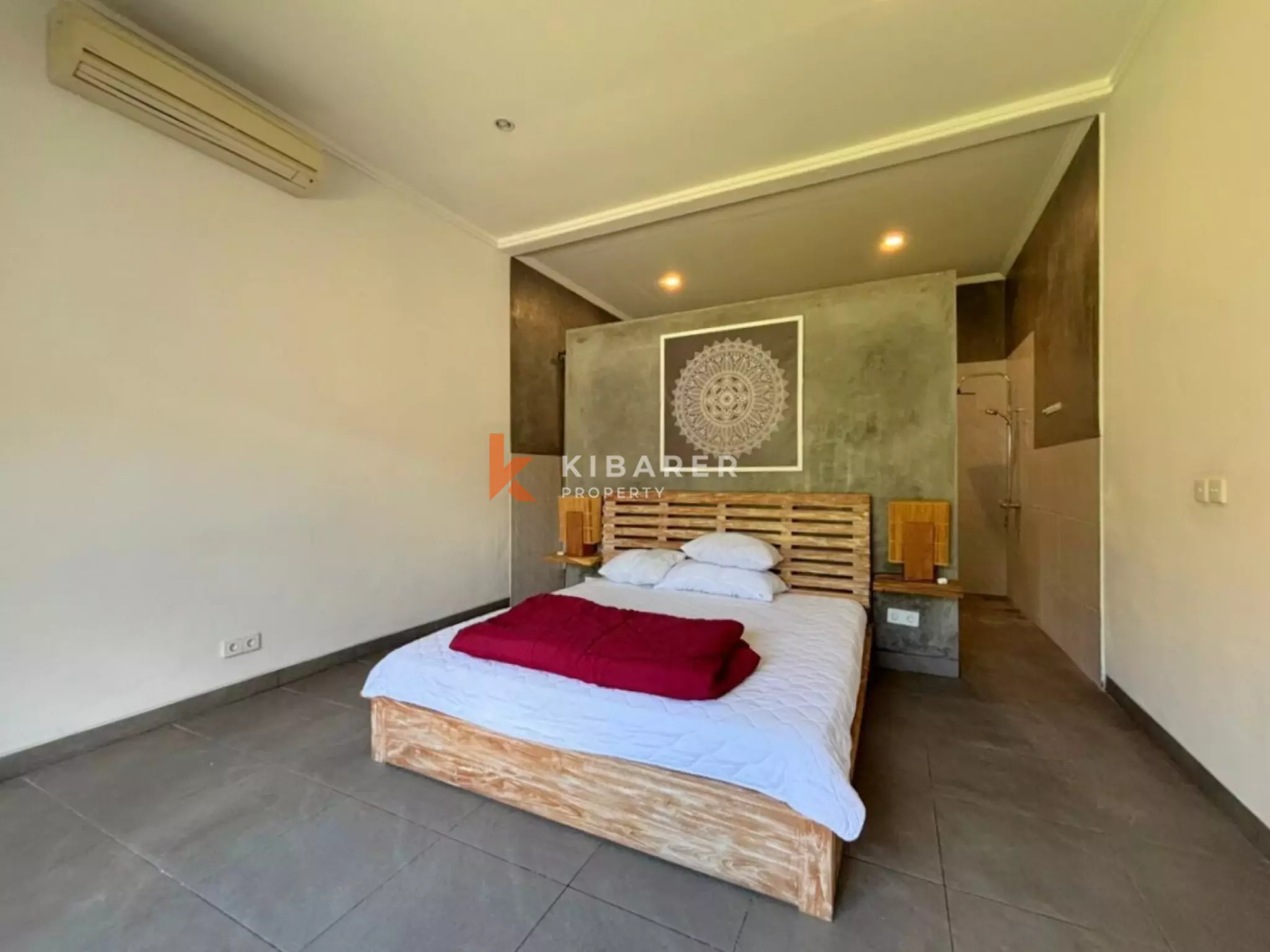 Superbe villa fermée de cinq chambres récemment rénovée à Umalas