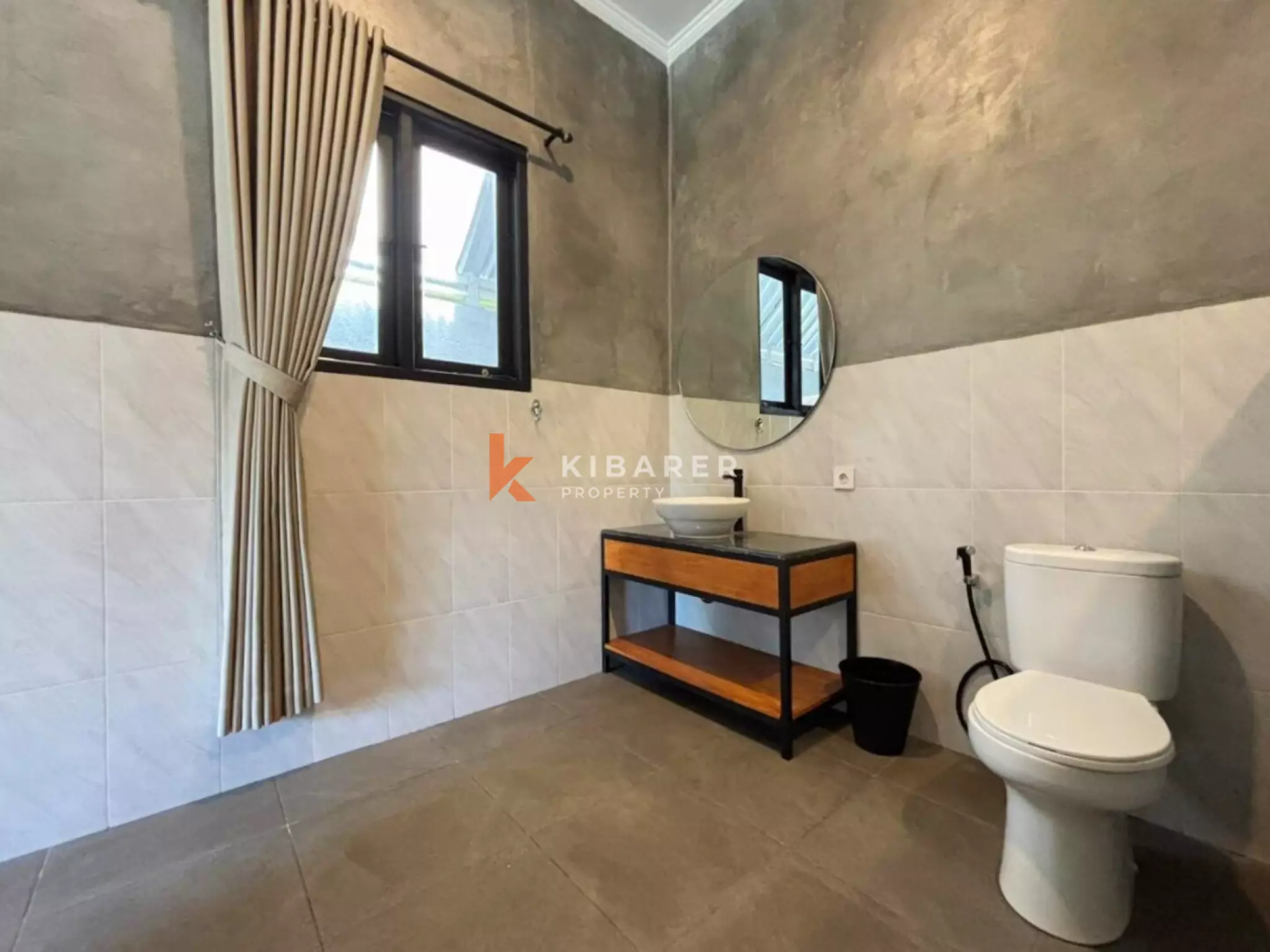 Superbe villa fermée de cinq chambres récemment rénovée à Umalas