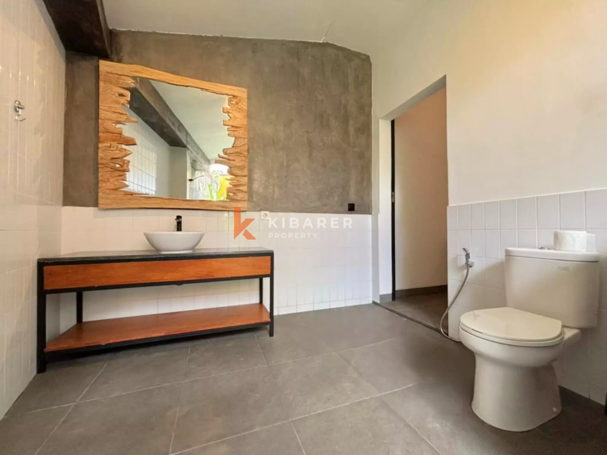 Superbe villa fermée de cinq chambres récemment rénovée à Umalas