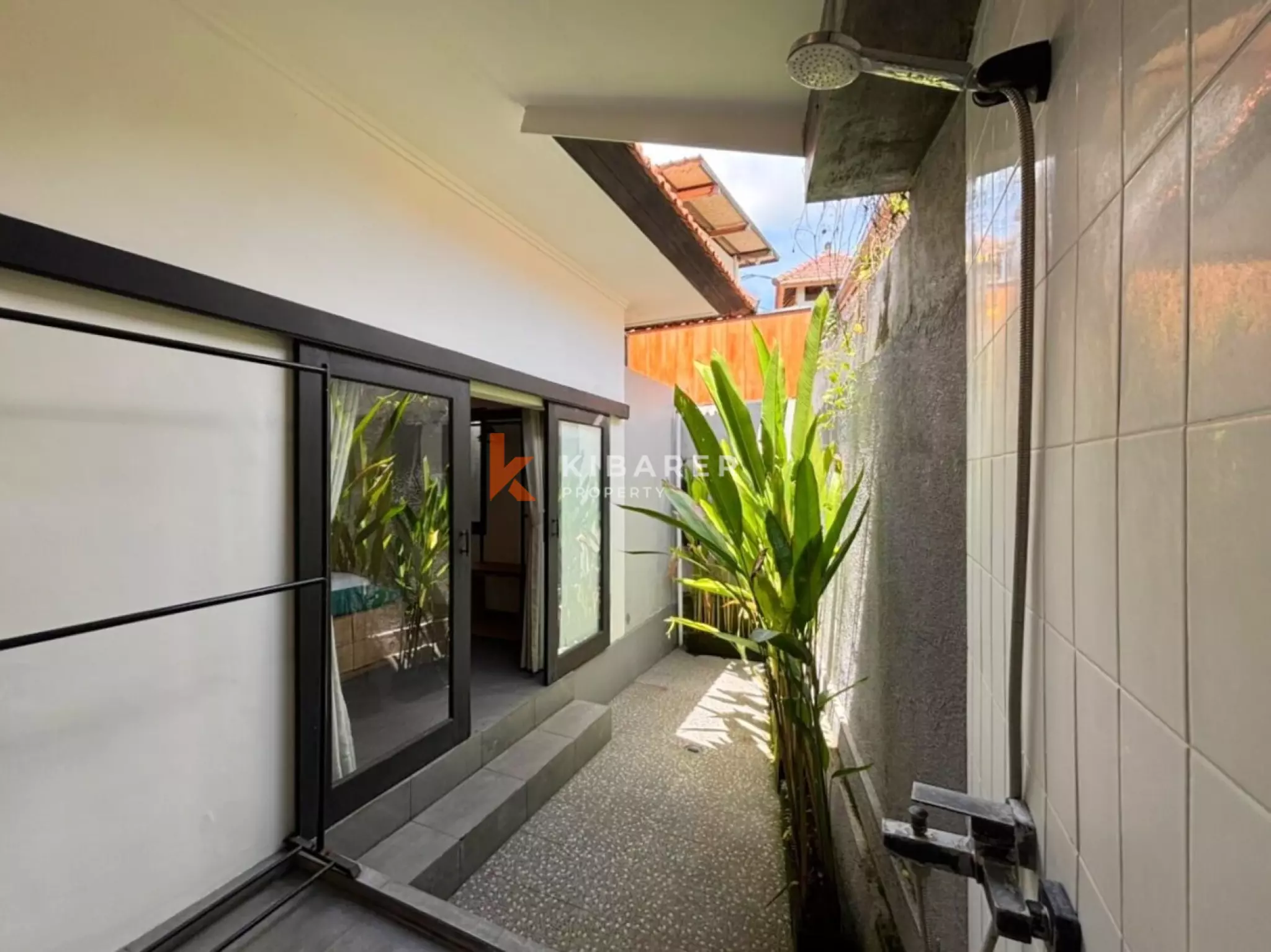 Superbe villa fermée de cinq chambres récemment rénovée à Umalas