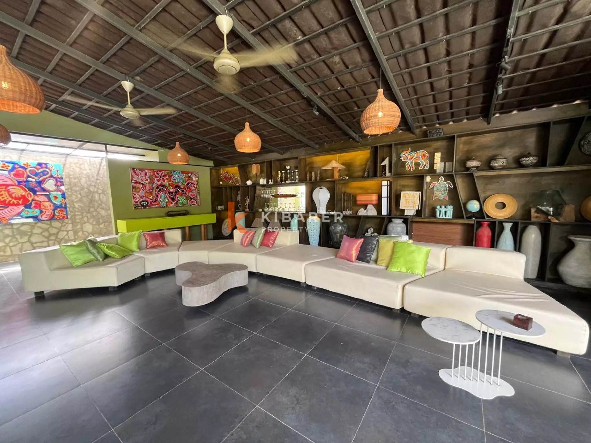 Peaceful Well Design Two Bedroom Villa Near to French School in Serene of Center Umalas