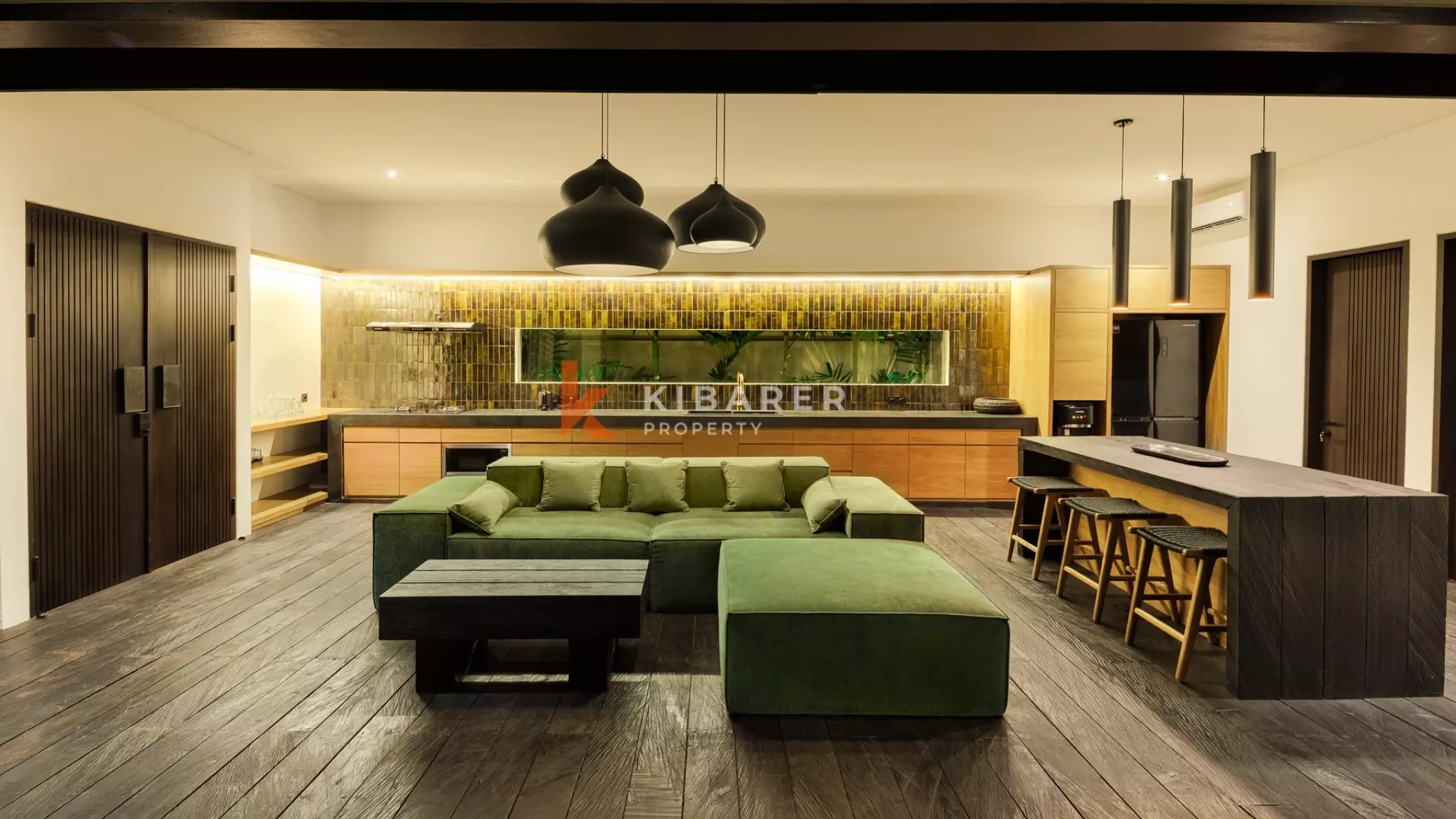 Vila Tiga Kamar Tidur Modern Elegan untuk Hunian Pribadi di Cemagi