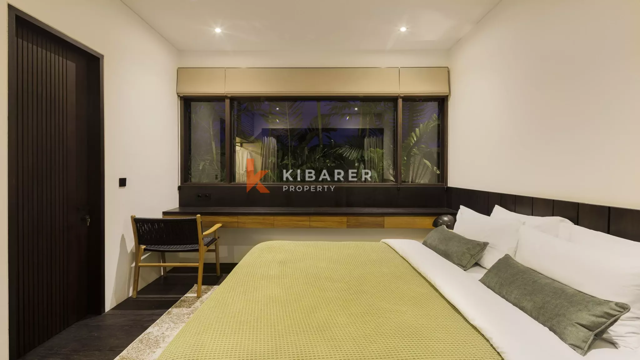 Vila Tiga Kamar Tidur Modern Elegan untuk Hunian Pribadi di Cemagi