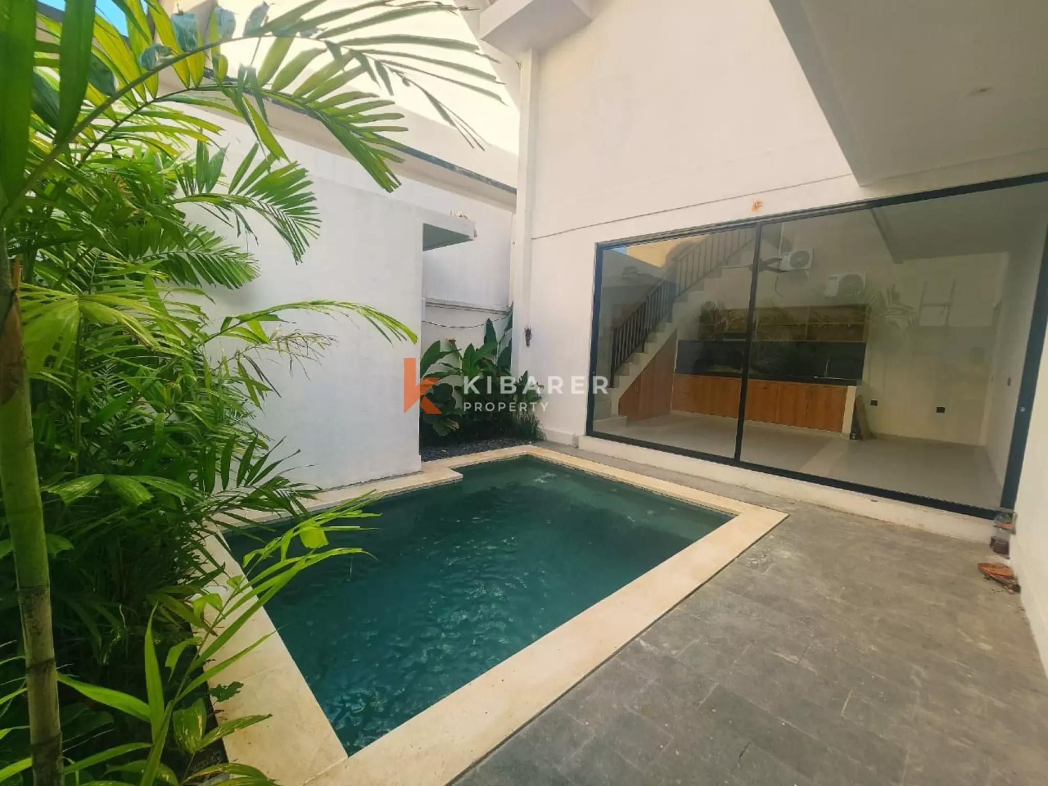 Vila Minimalis Dua Kamar Tidur Dekat Pantai – Tanpa Perabot, Pererenan