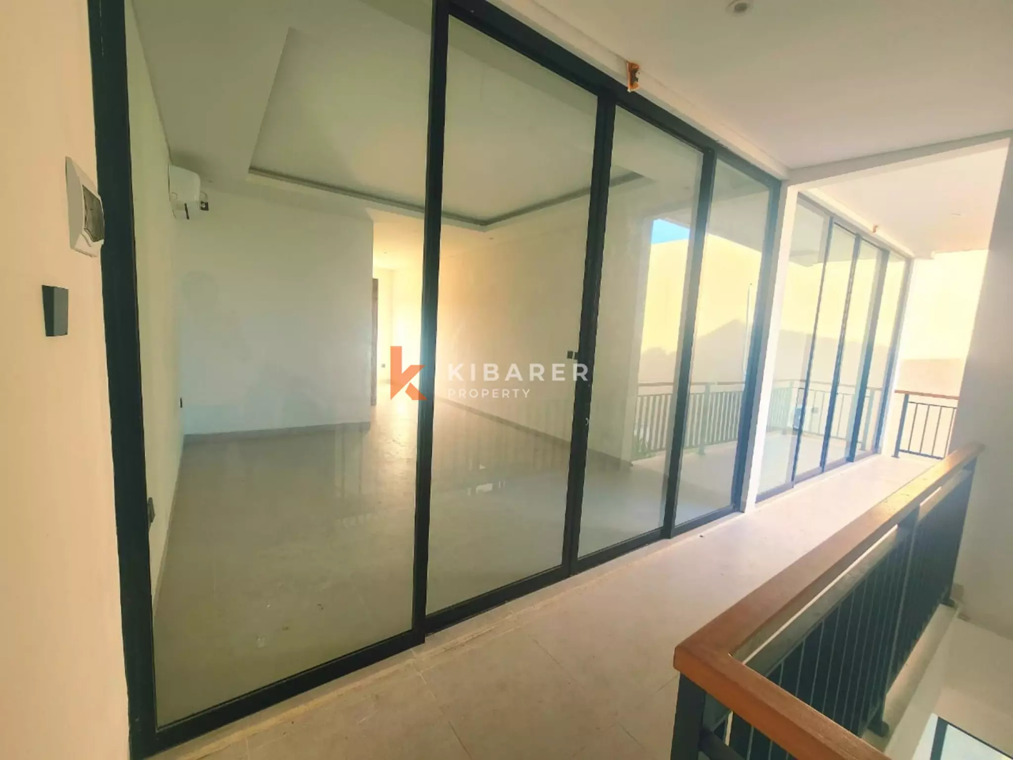 Vila Minimalis Dua Kamar Tidur Dekat Pantai – Tanpa Perabot, Pererenan