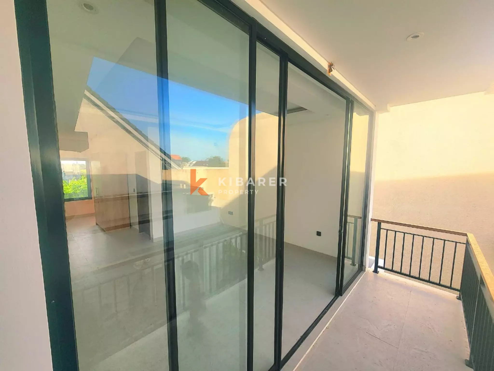 Vila Minimalis Dua Kamar Tidur Dekat Pantai – Tanpa Perabot, Pererenan