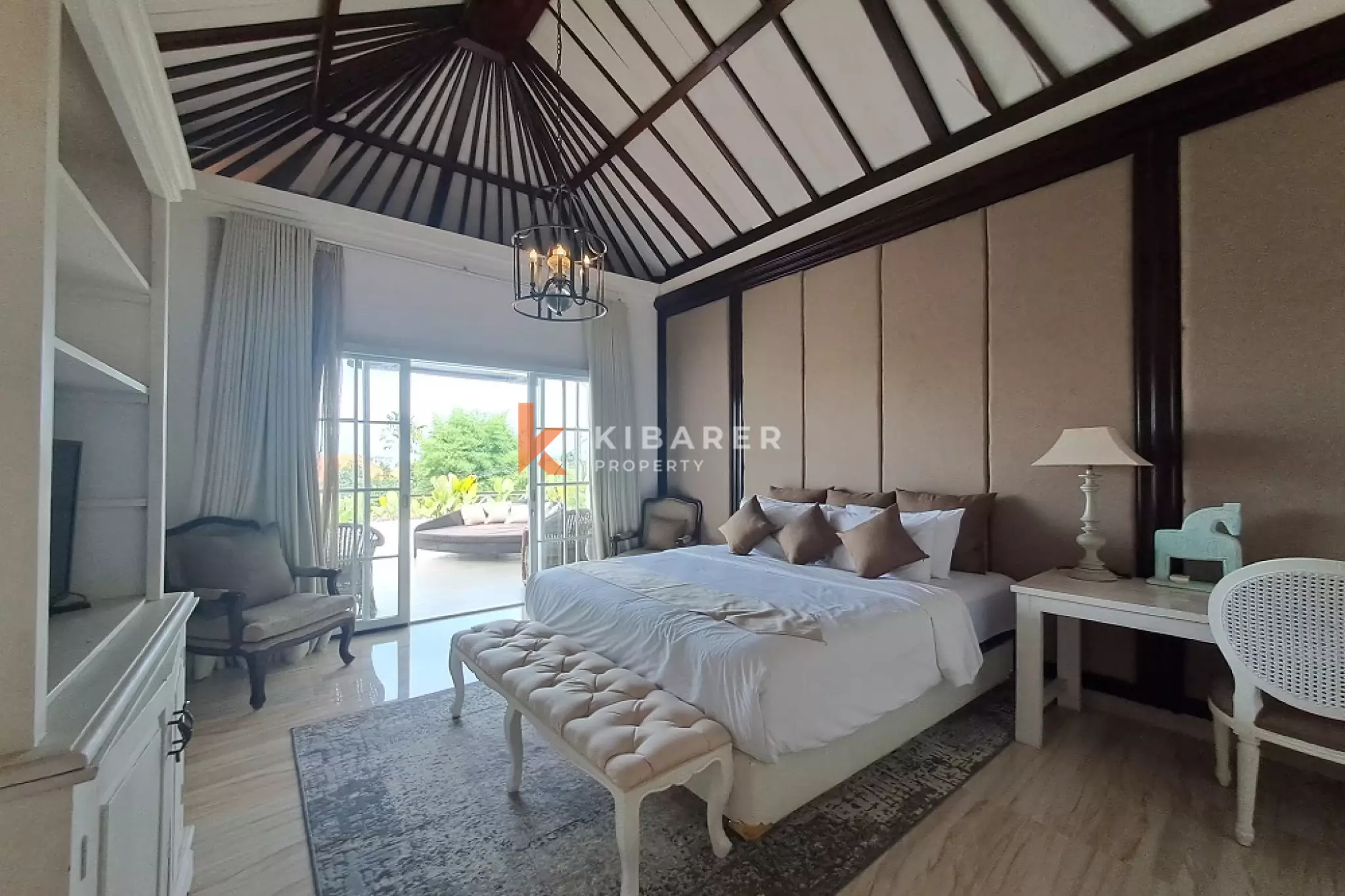 Villa chaleureuse de trois chambres dans un quartier stratégique de Berawa