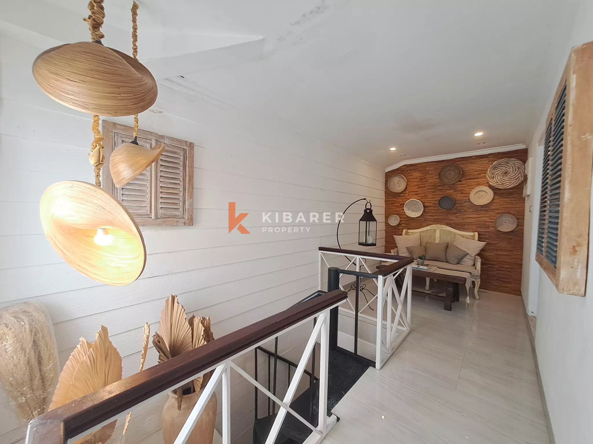 Villa chaleureuse de trois chambres dans un quartier stratégique de Berawa